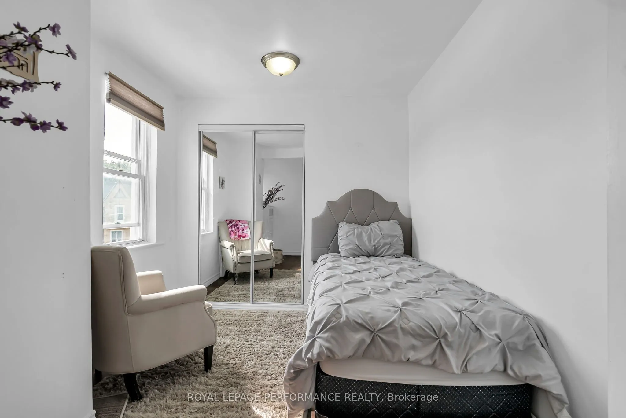 149 Dominion Street S