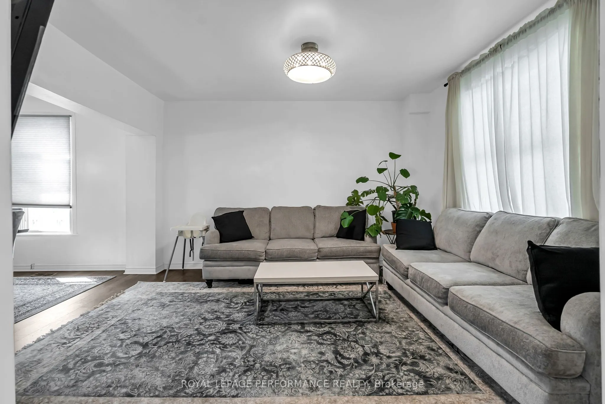 149 Dominion Street S
