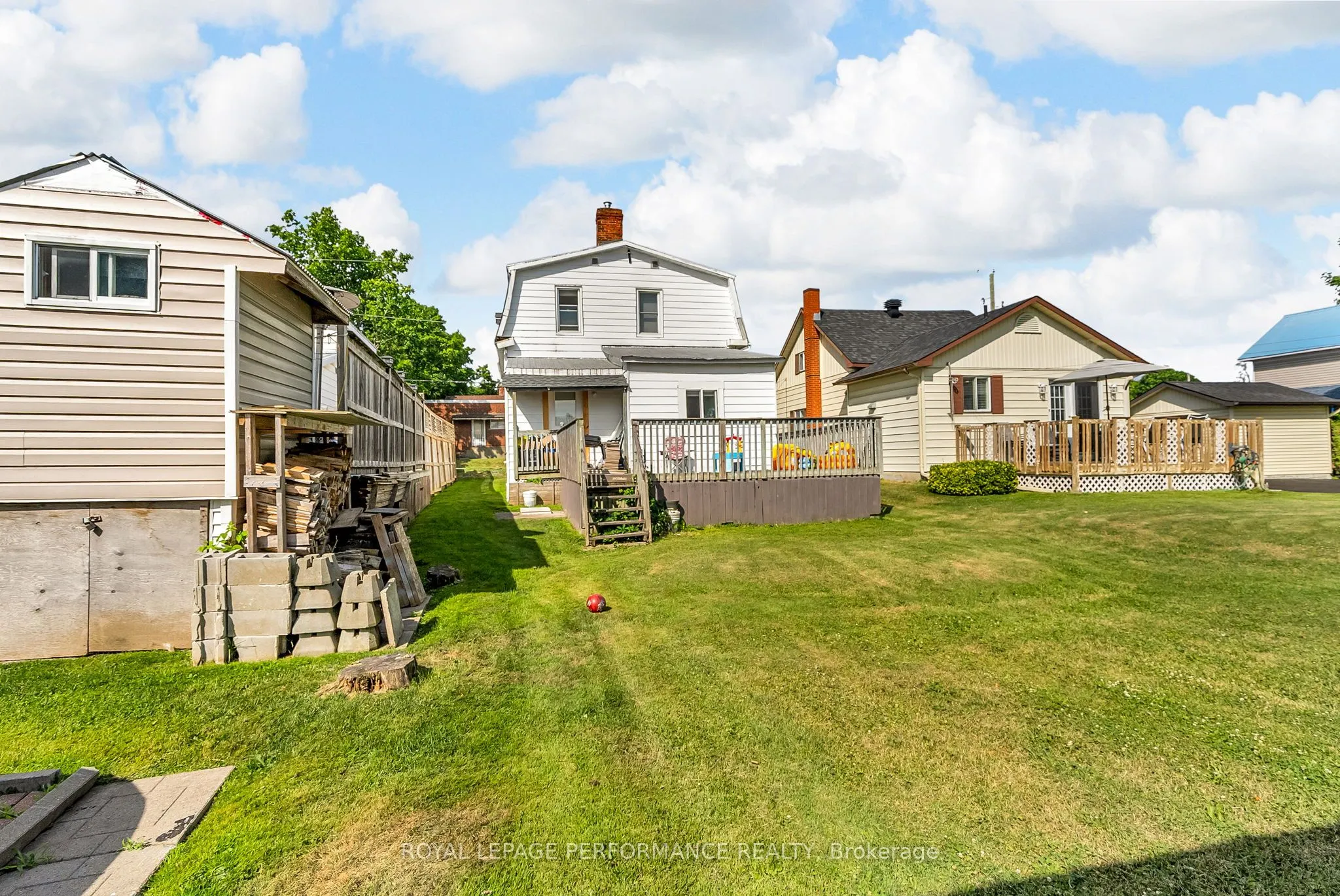 149 Dominion Street S