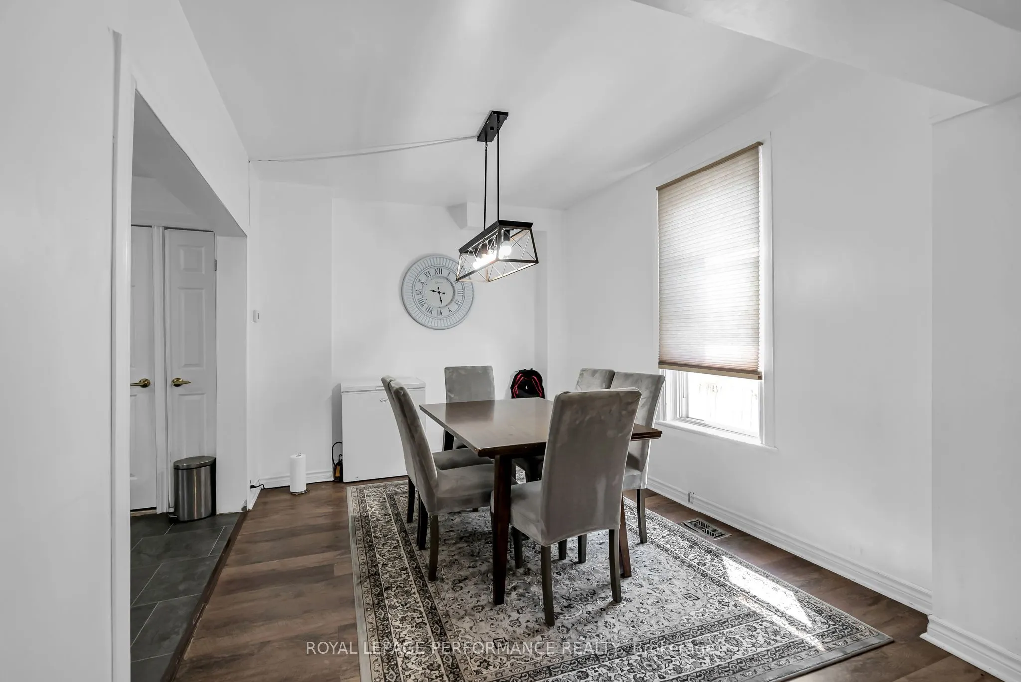 149 Dominion Street S