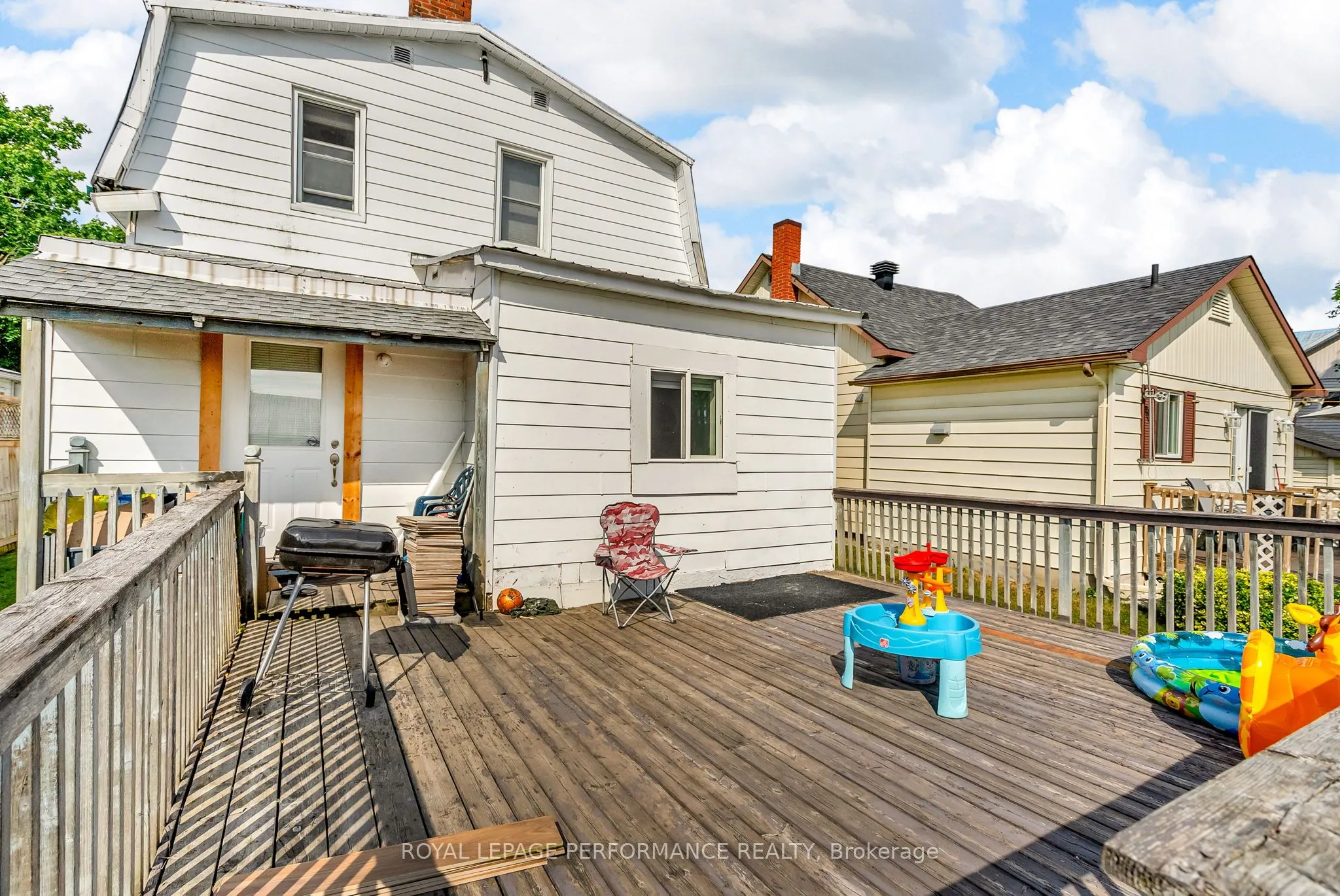 149 Dominion Street S