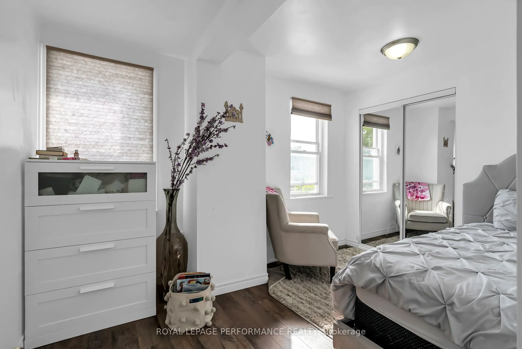 149 Dominion Street S