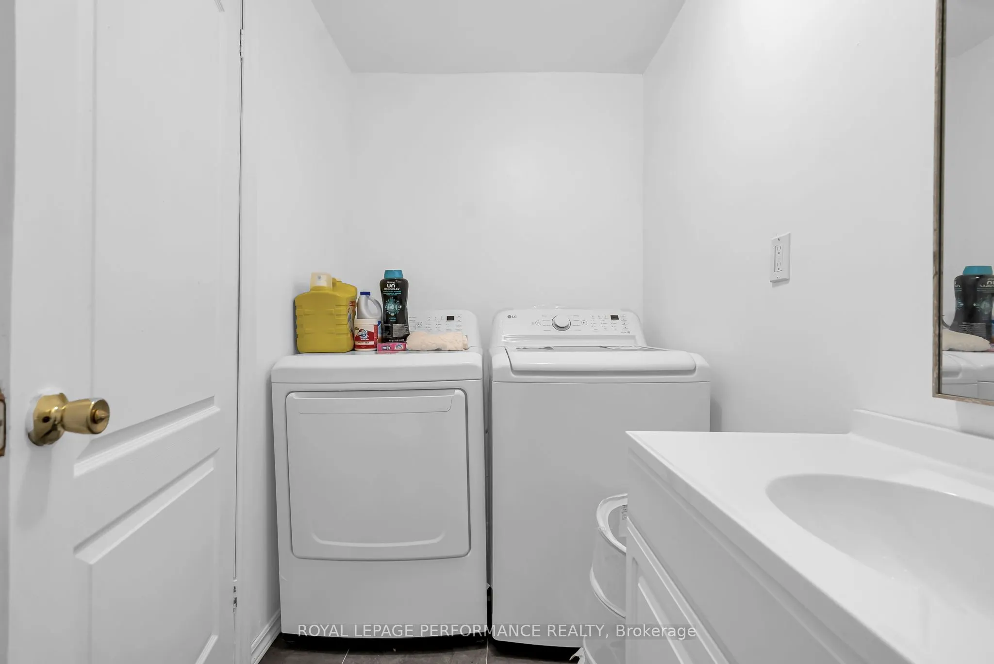 149 Dominion Street S