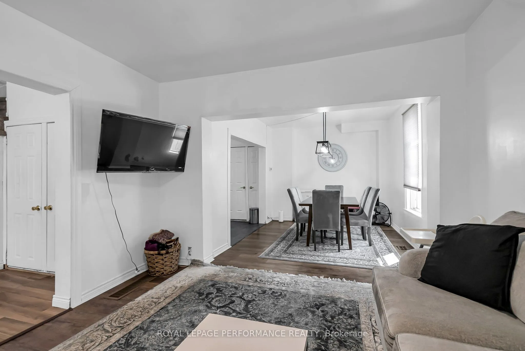 149 Dominion Street S