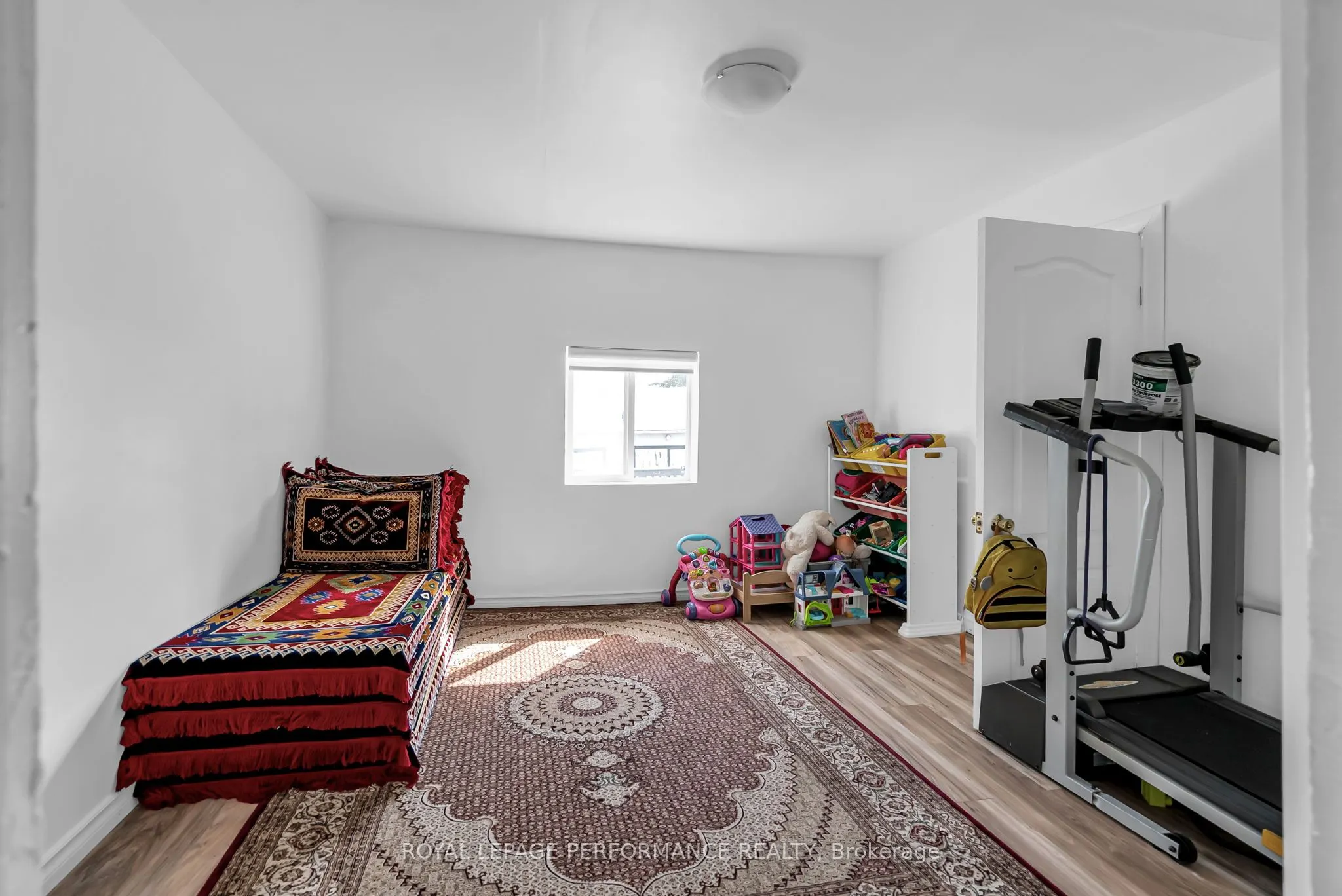 149 Dominion Street S
