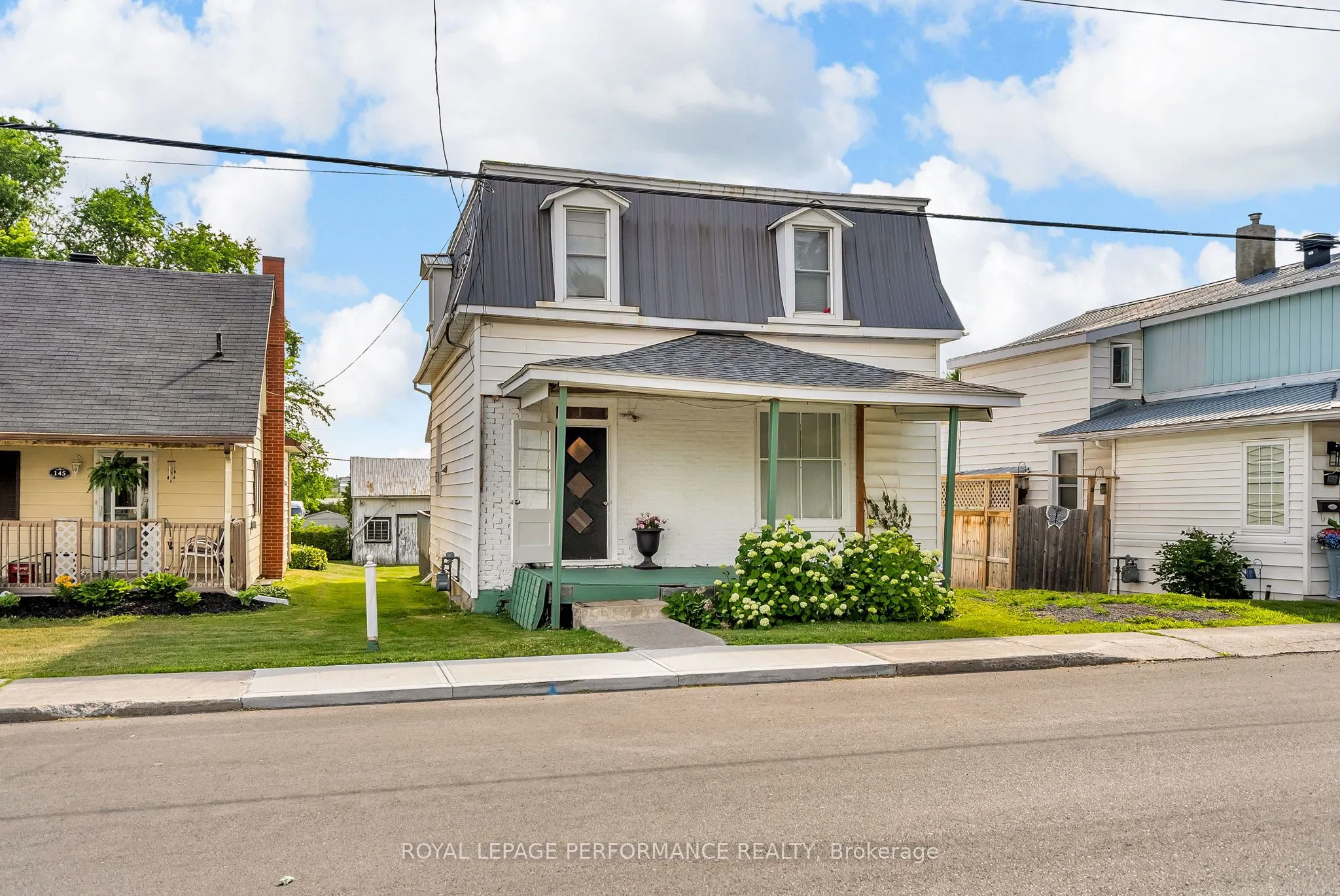 149 Dominion Street S