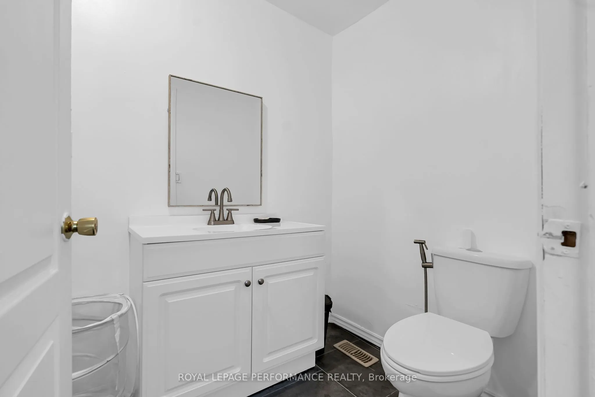 149 Dominion Street S