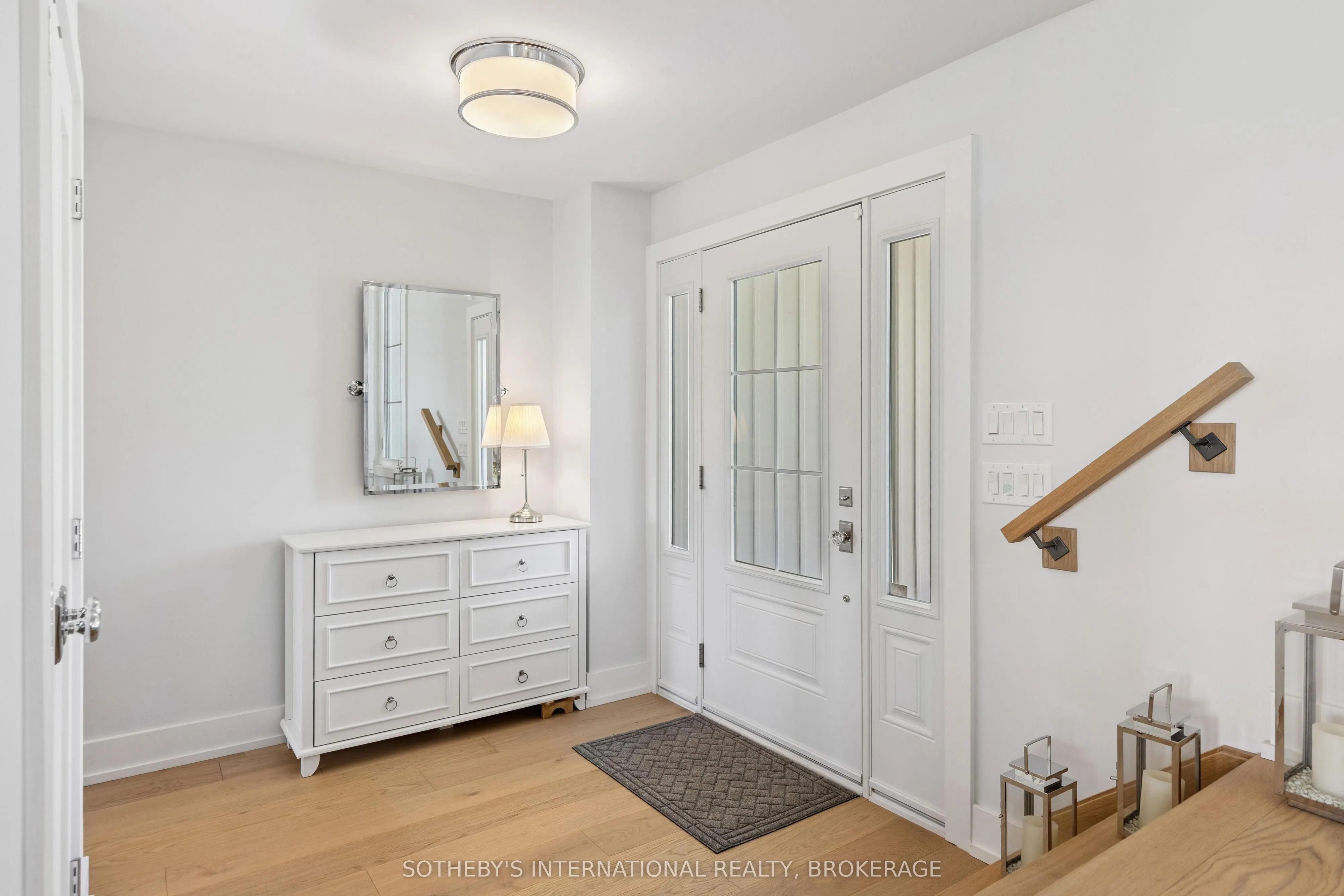 1219 Lakeshore Road