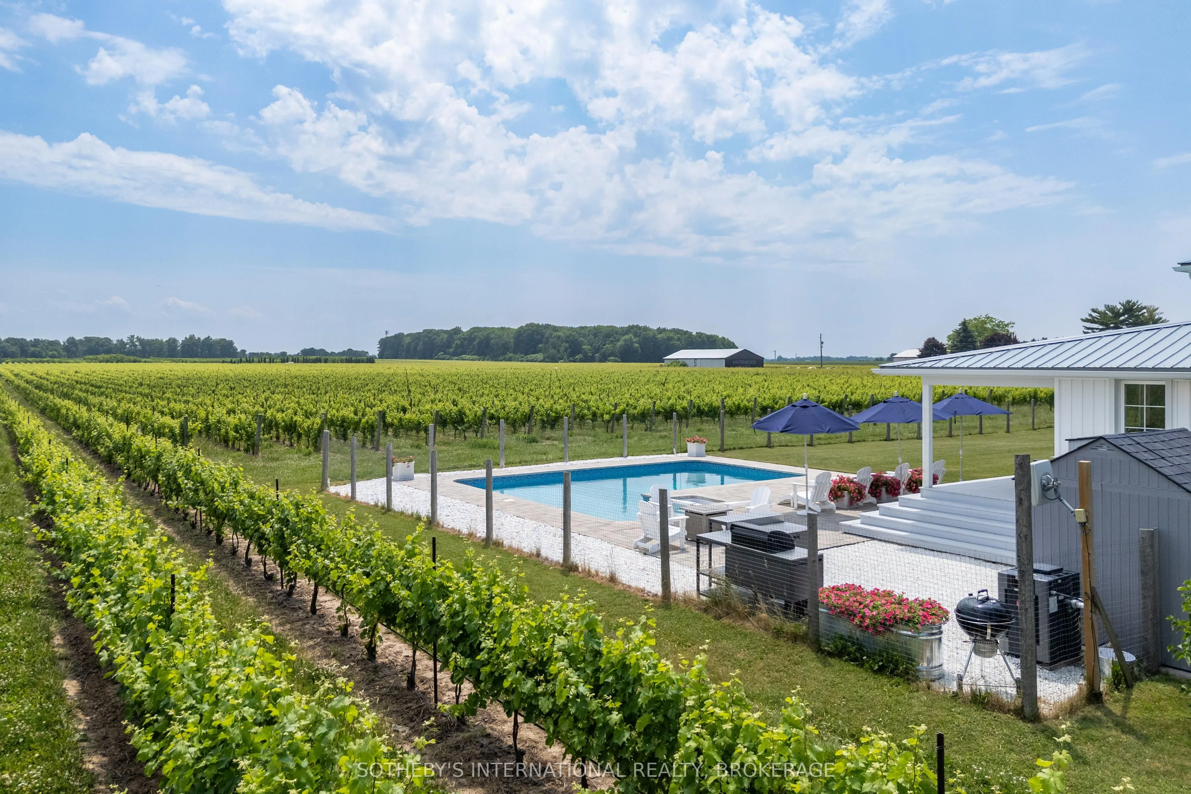 1219 Lakeshore Road