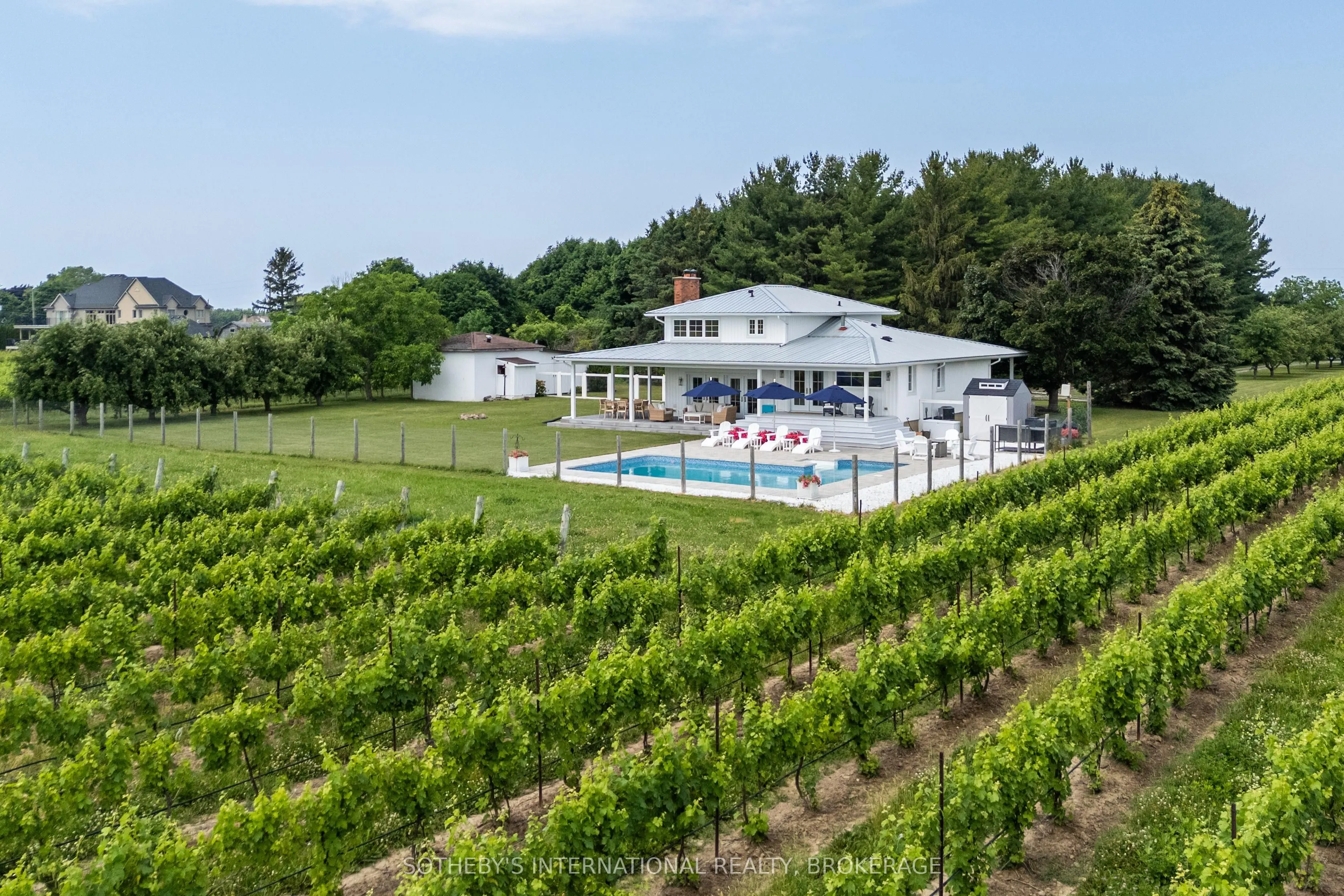 1219 Lakeshore Road
