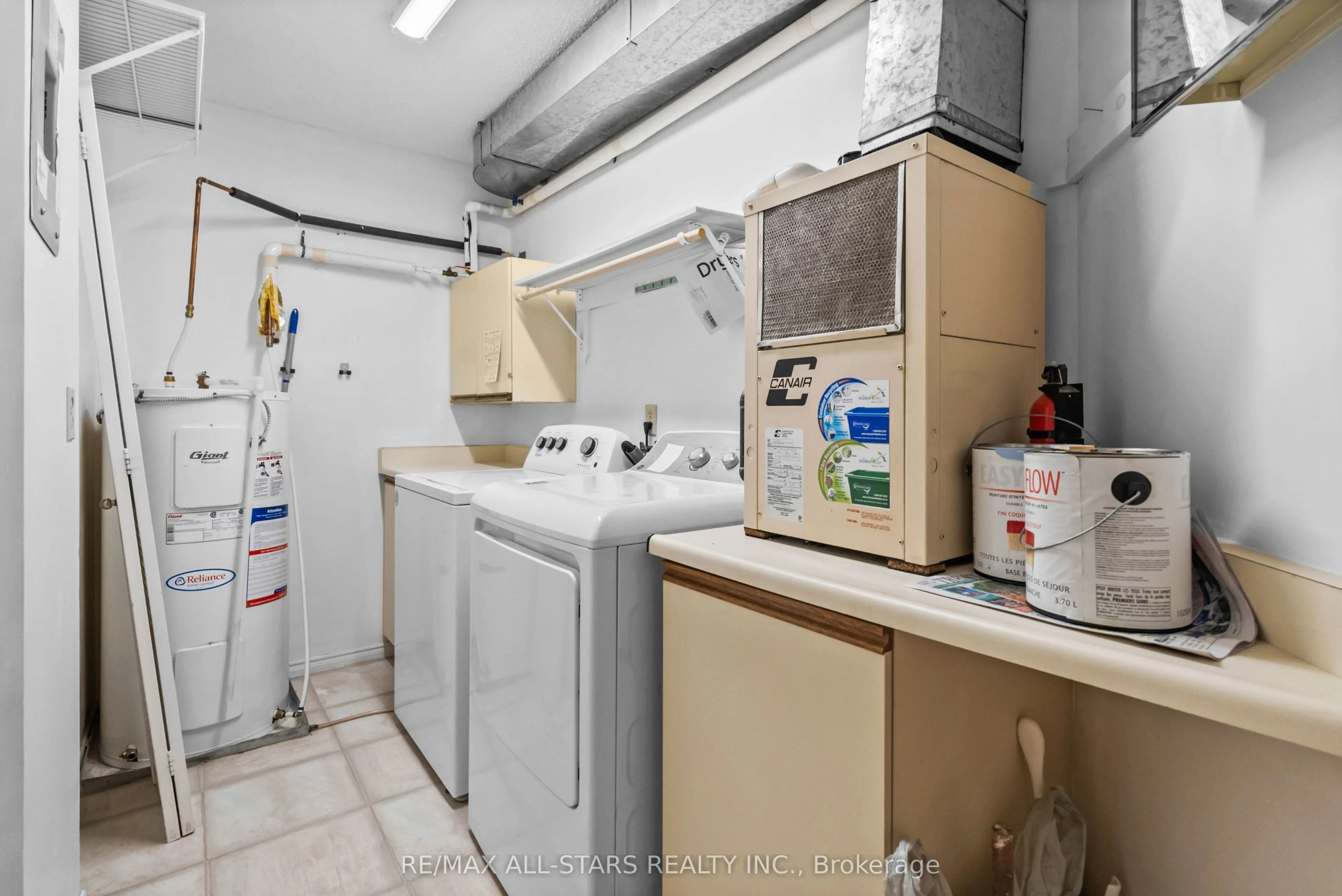 2 Heritage Way, #208