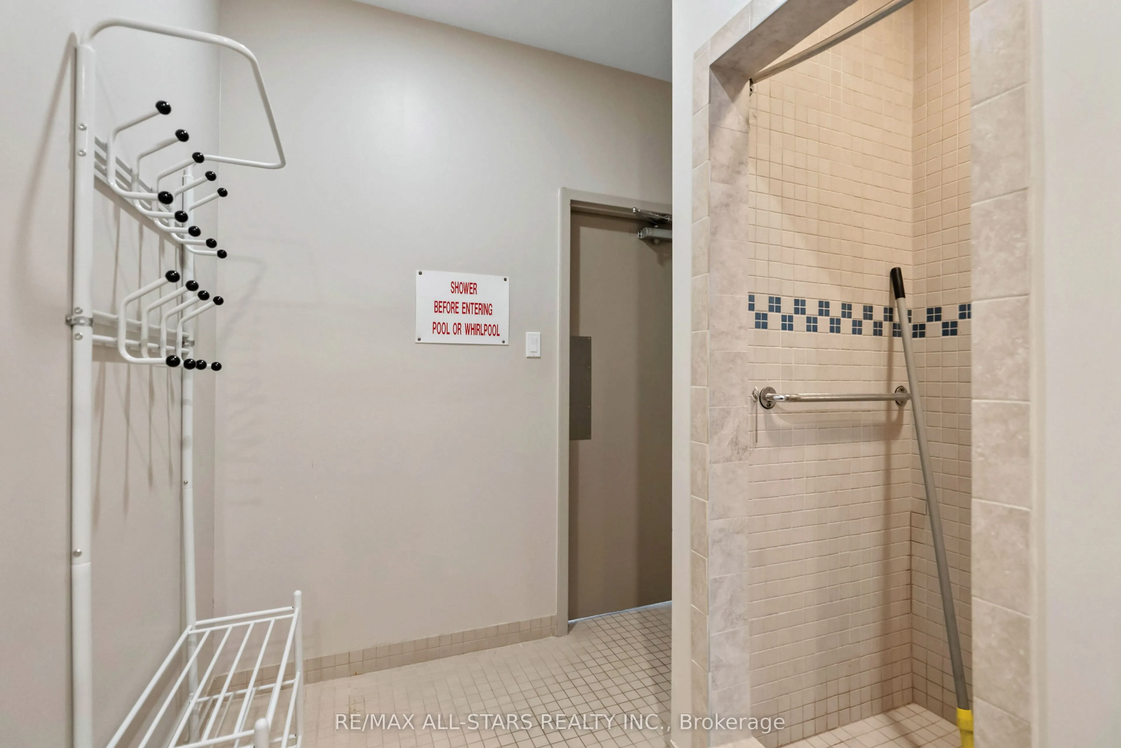 2 Heritage Way, #208
