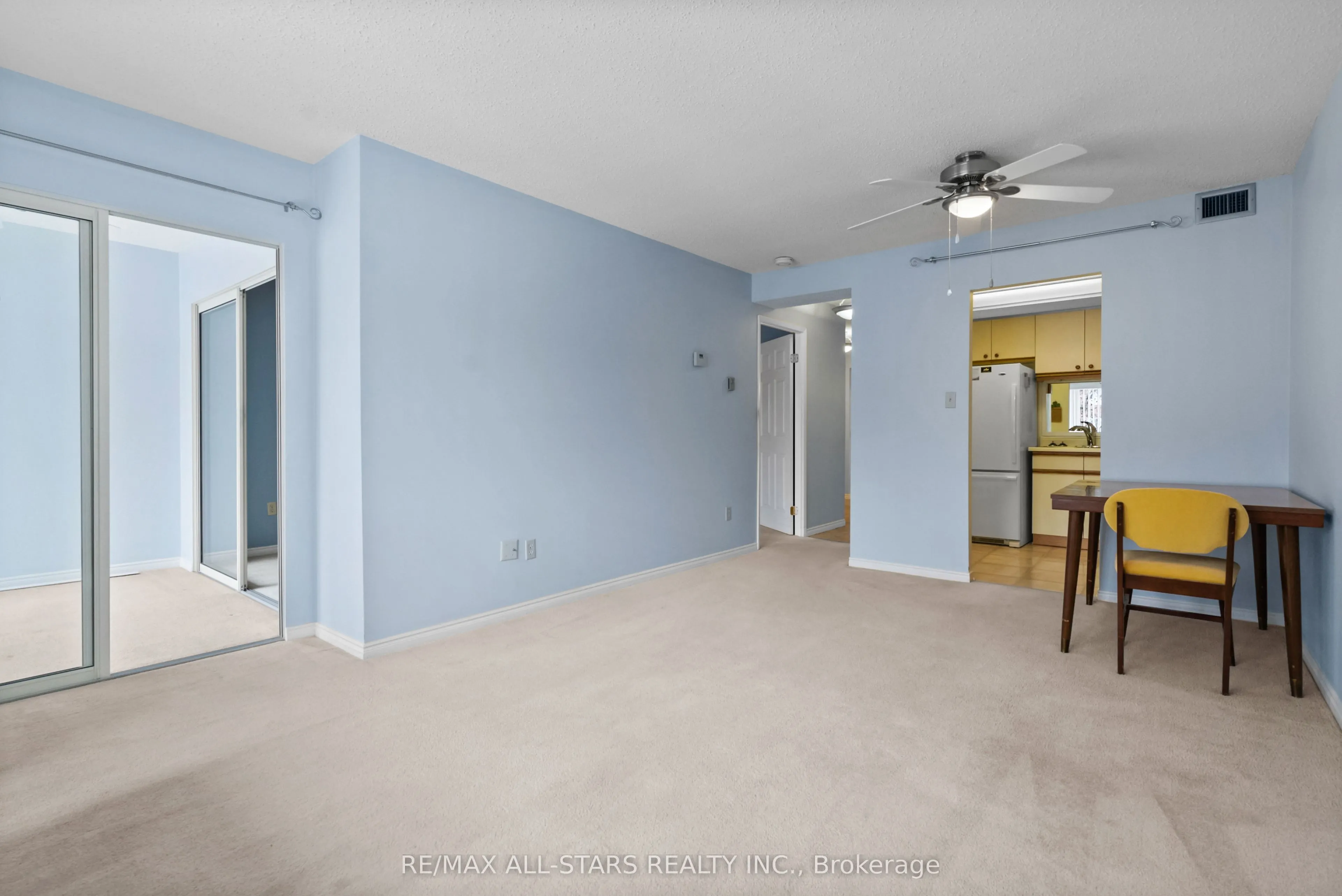 2 Heritage Way, #208