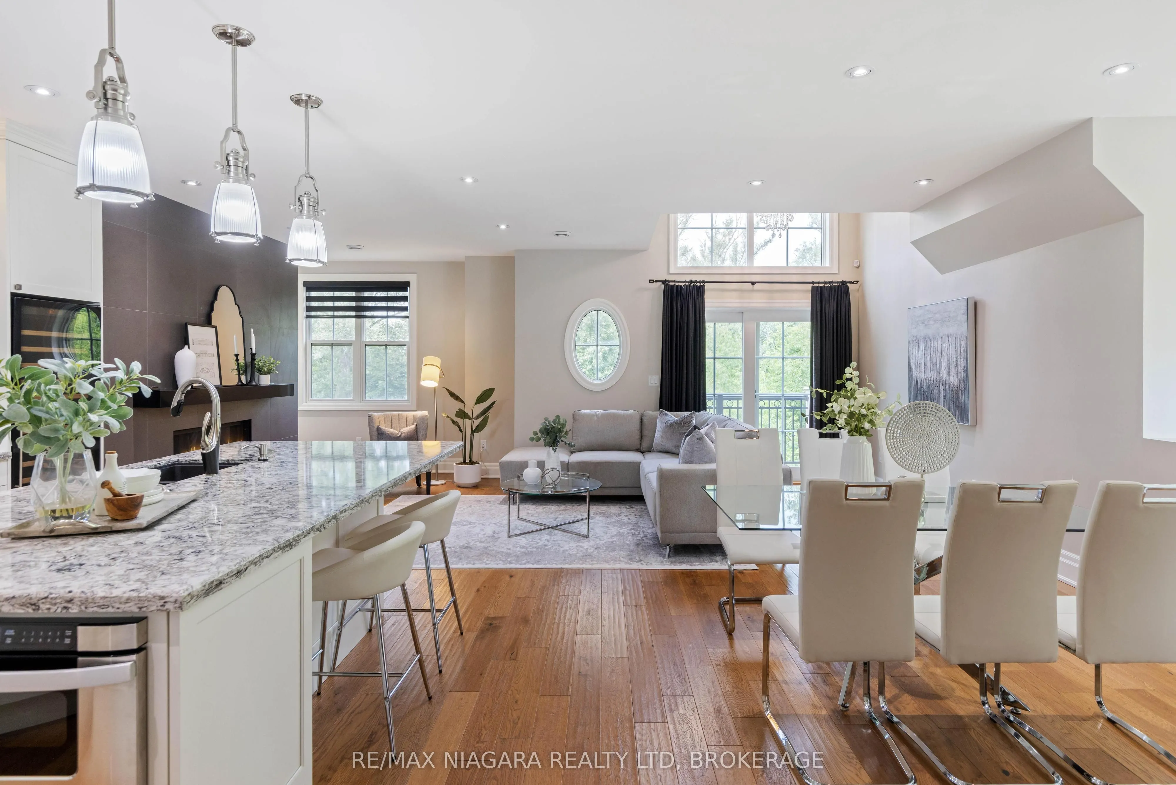 4 Aberdeen Lane S, #5