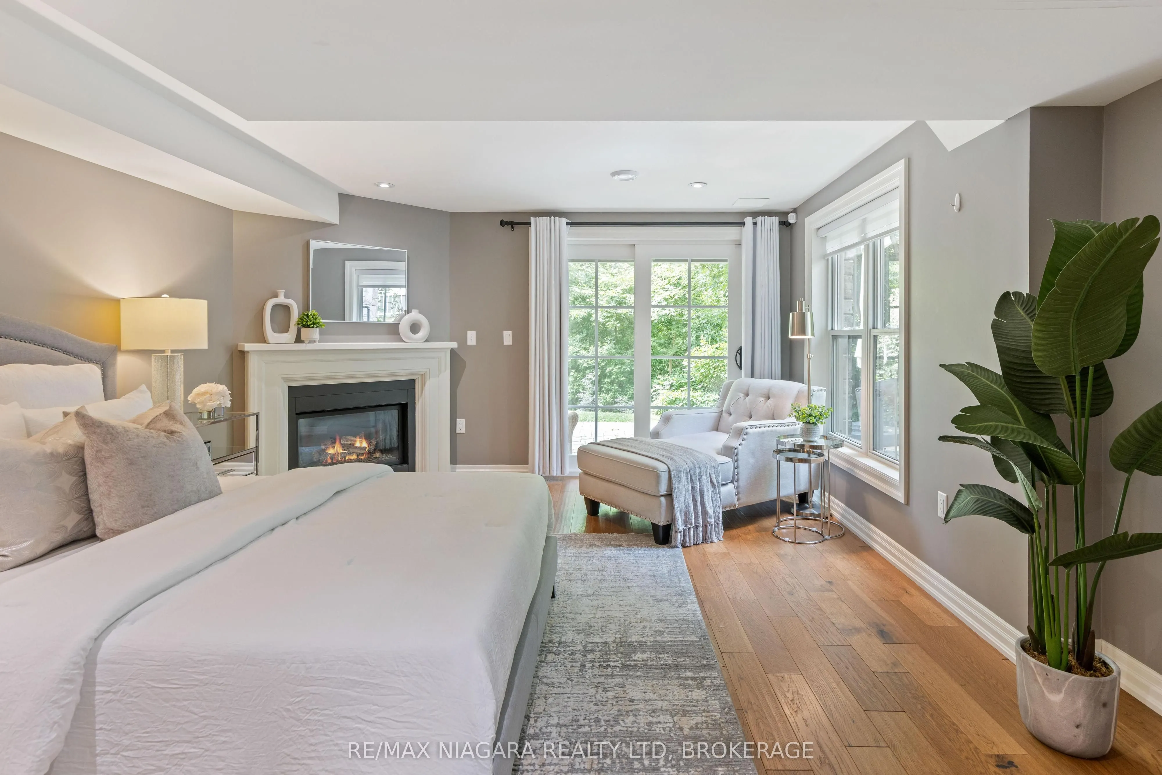 4 Aberdeen Lane S, #5