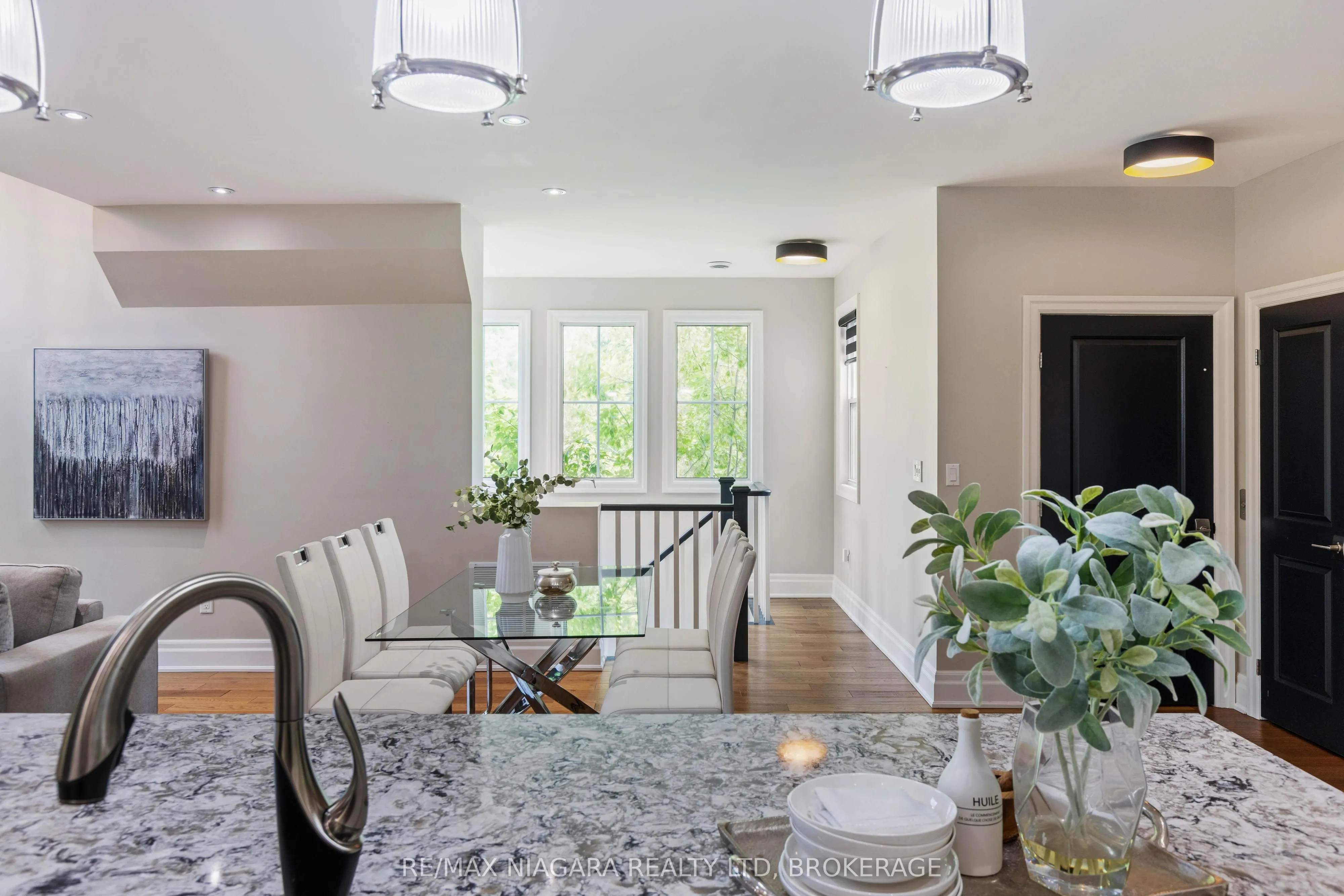 4 Aberdeen Lane S, #5