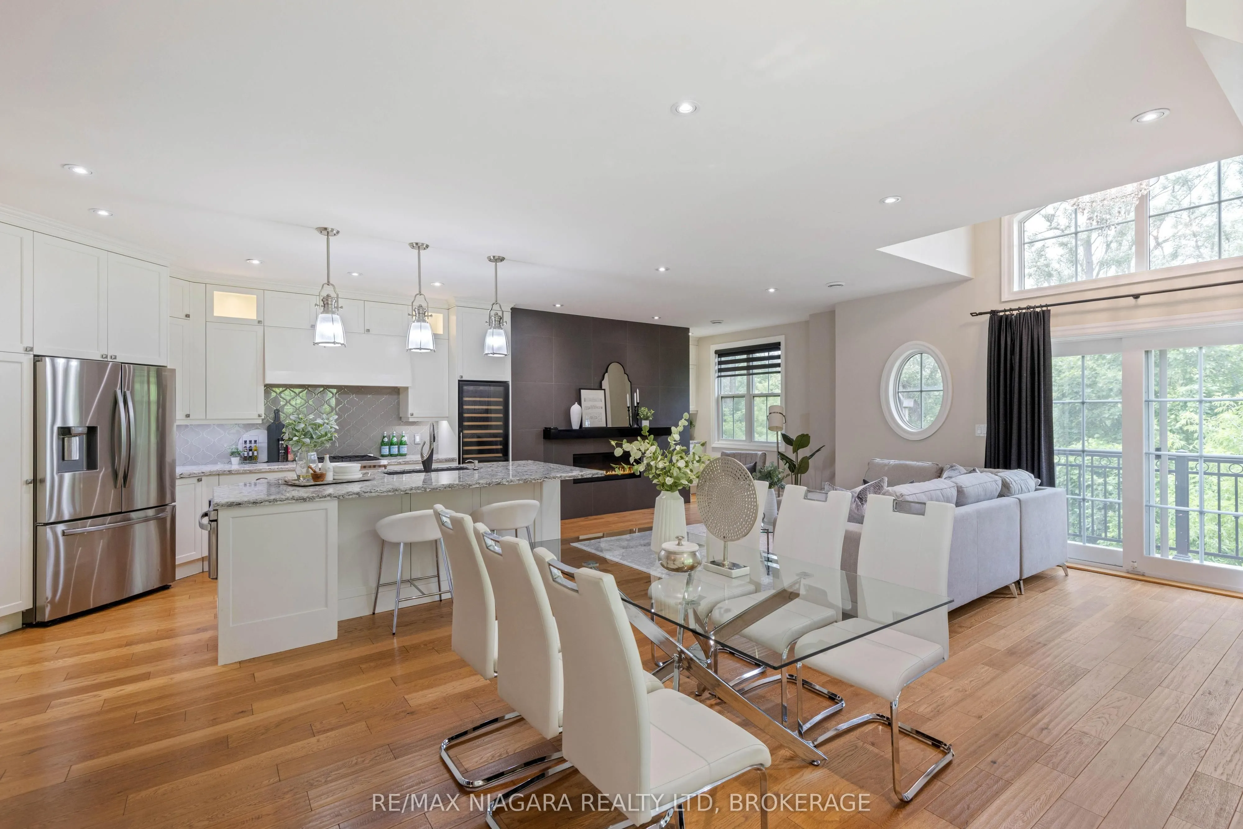 4 Aberdeen Lane S, #5