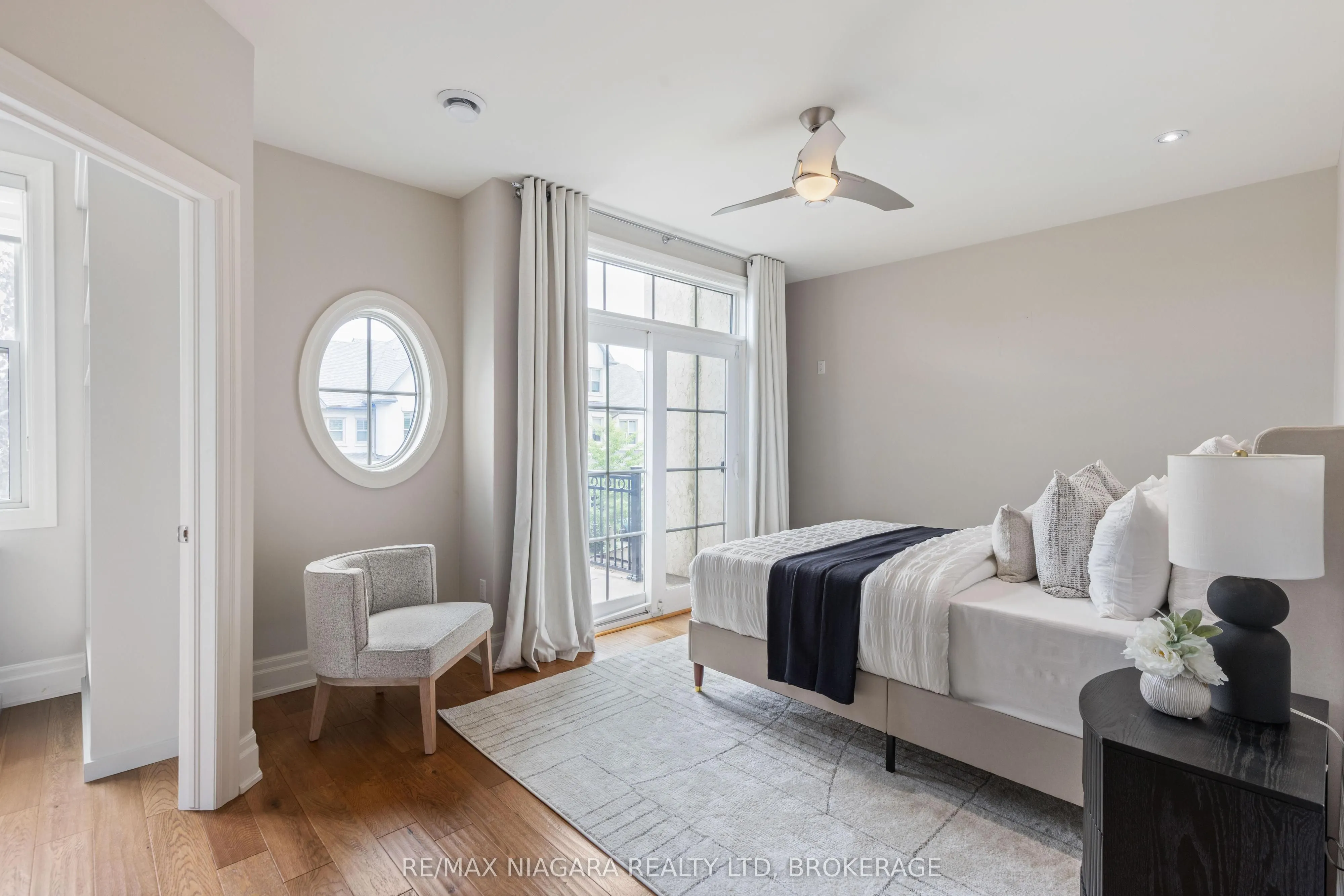 4 Aberdeen Lane S, #5