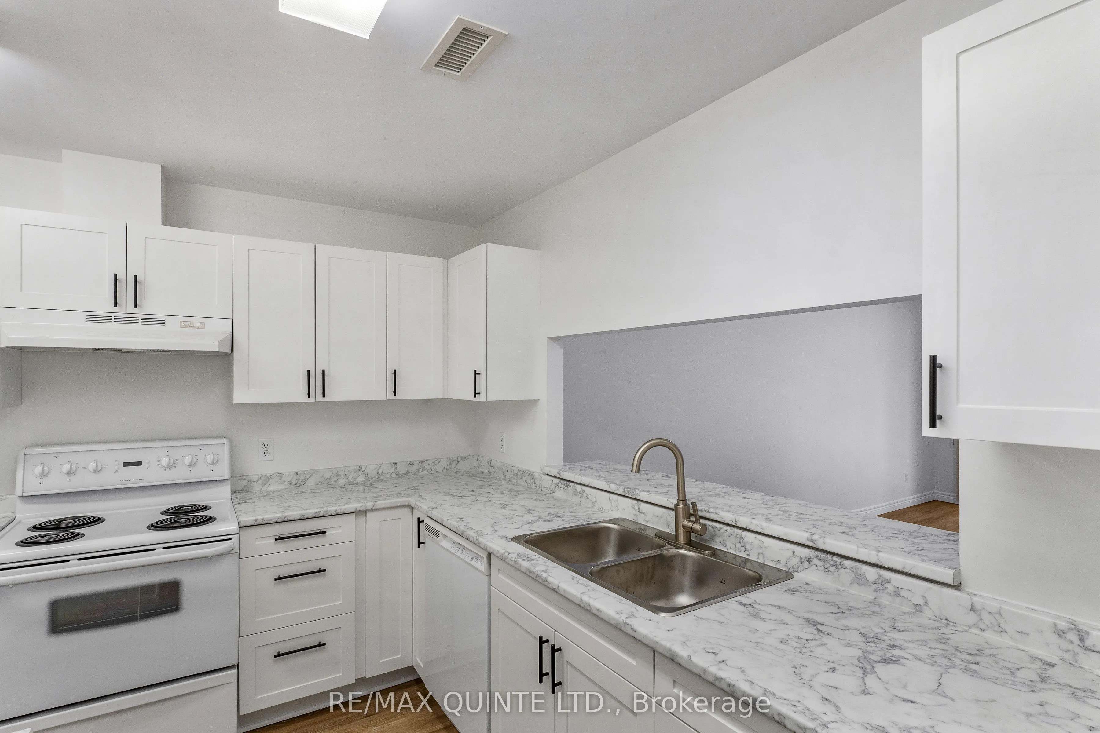 20 Fourth Avenue, #105