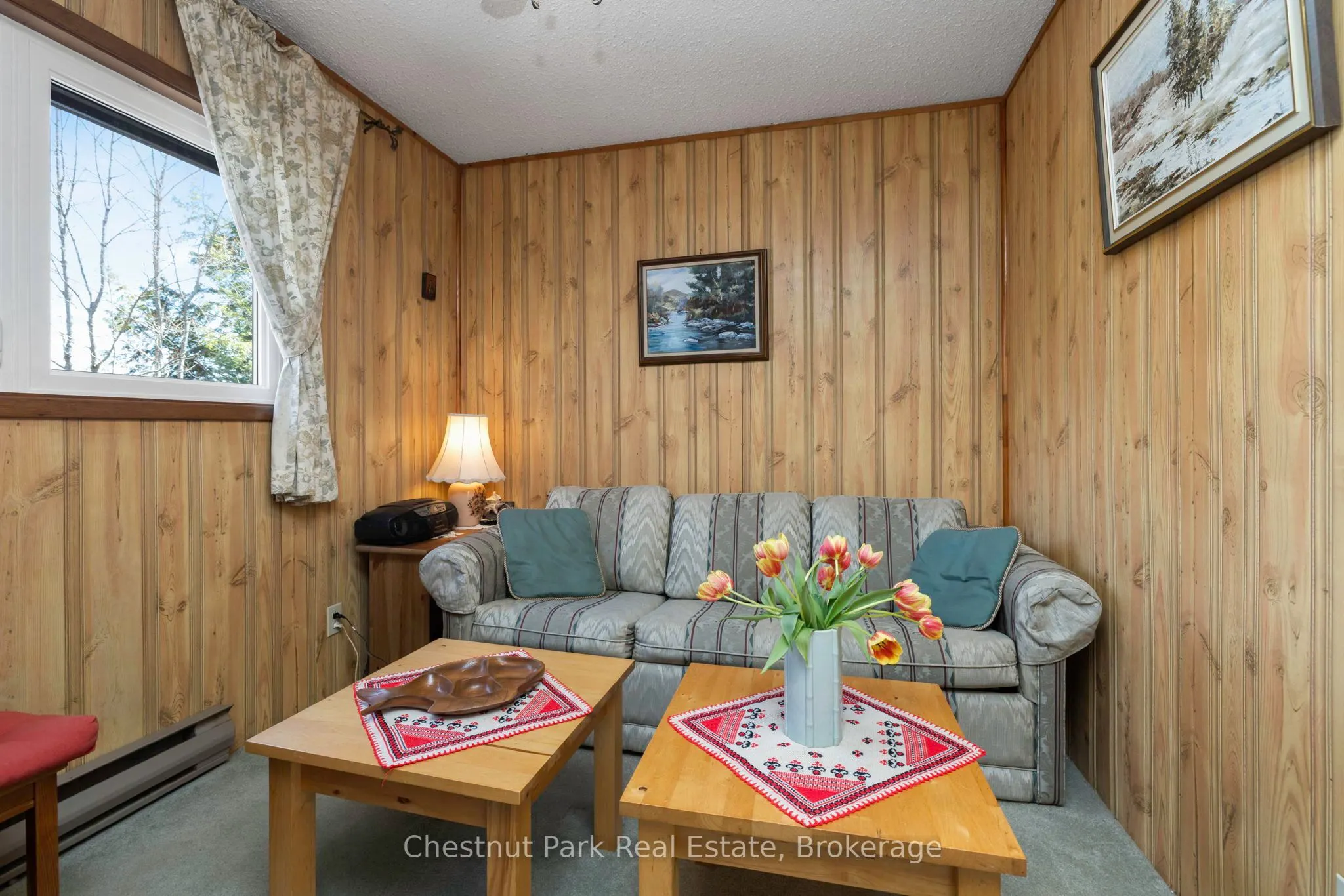 1183 Dickie Lake Road W