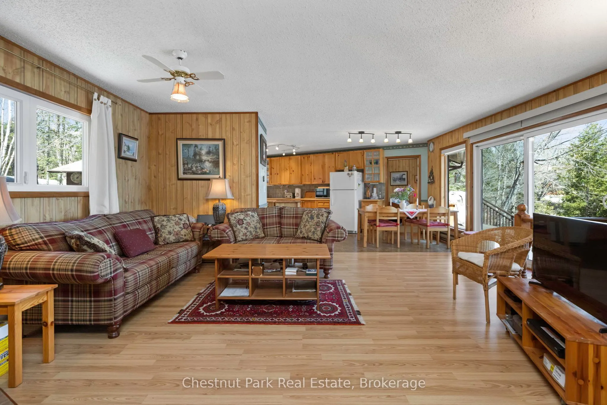 1183 Dickie Lake Road W