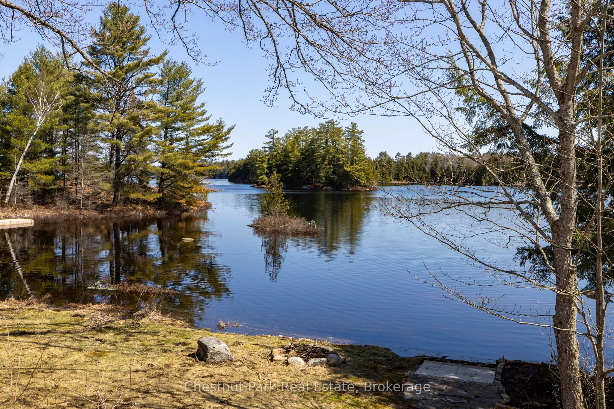 1183 Dickie Lake Road W
