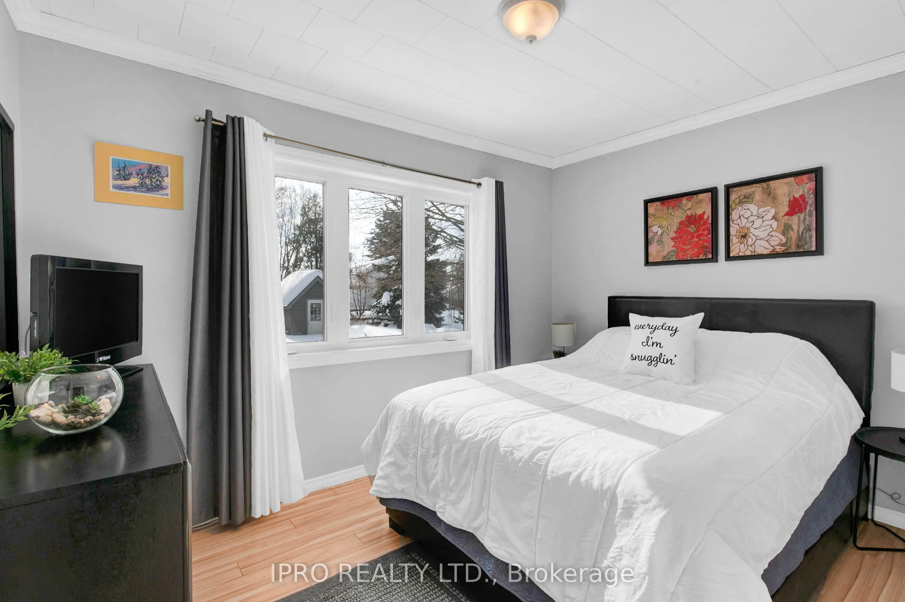 15 Millwood Road