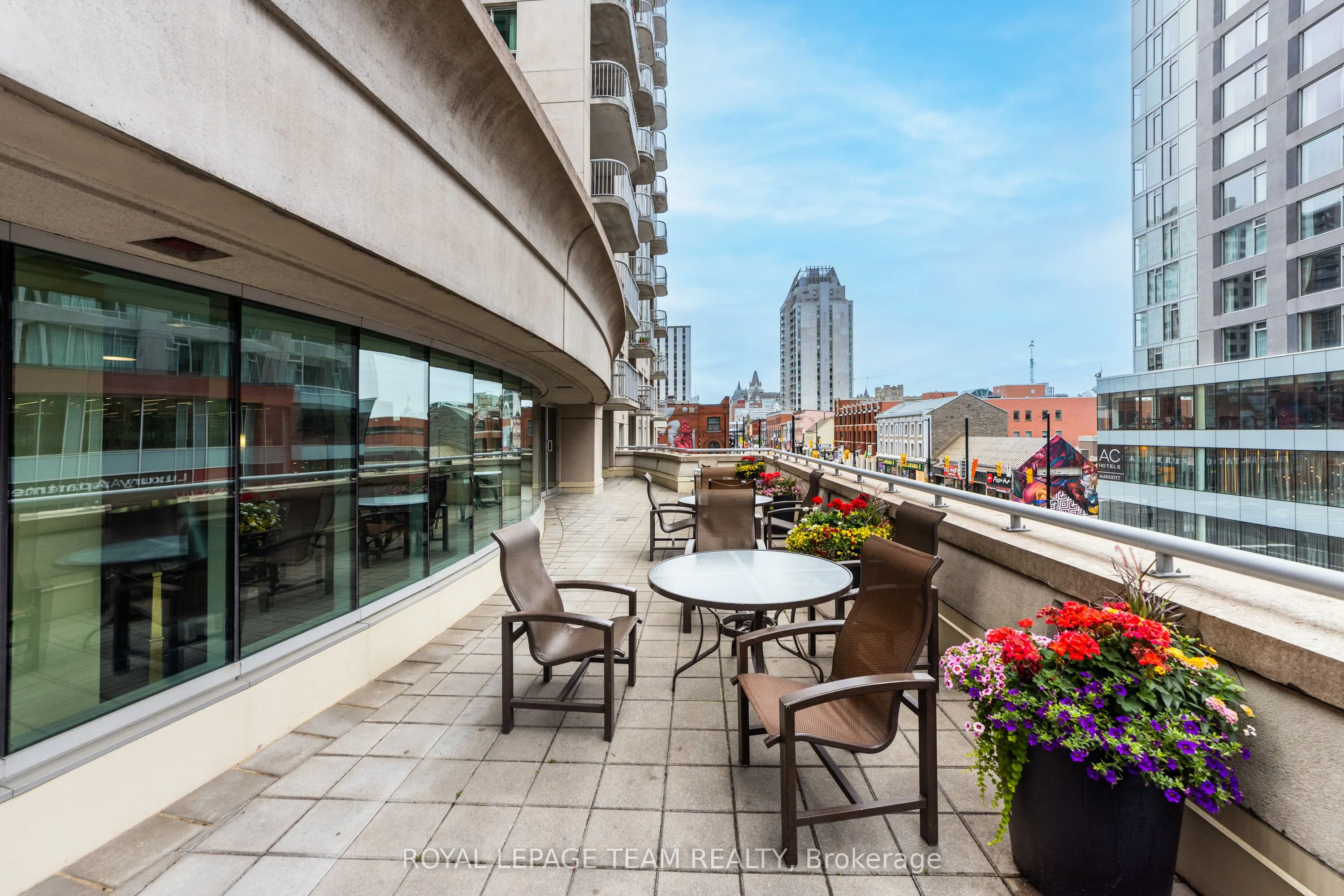 234 Rideau Street, #1404