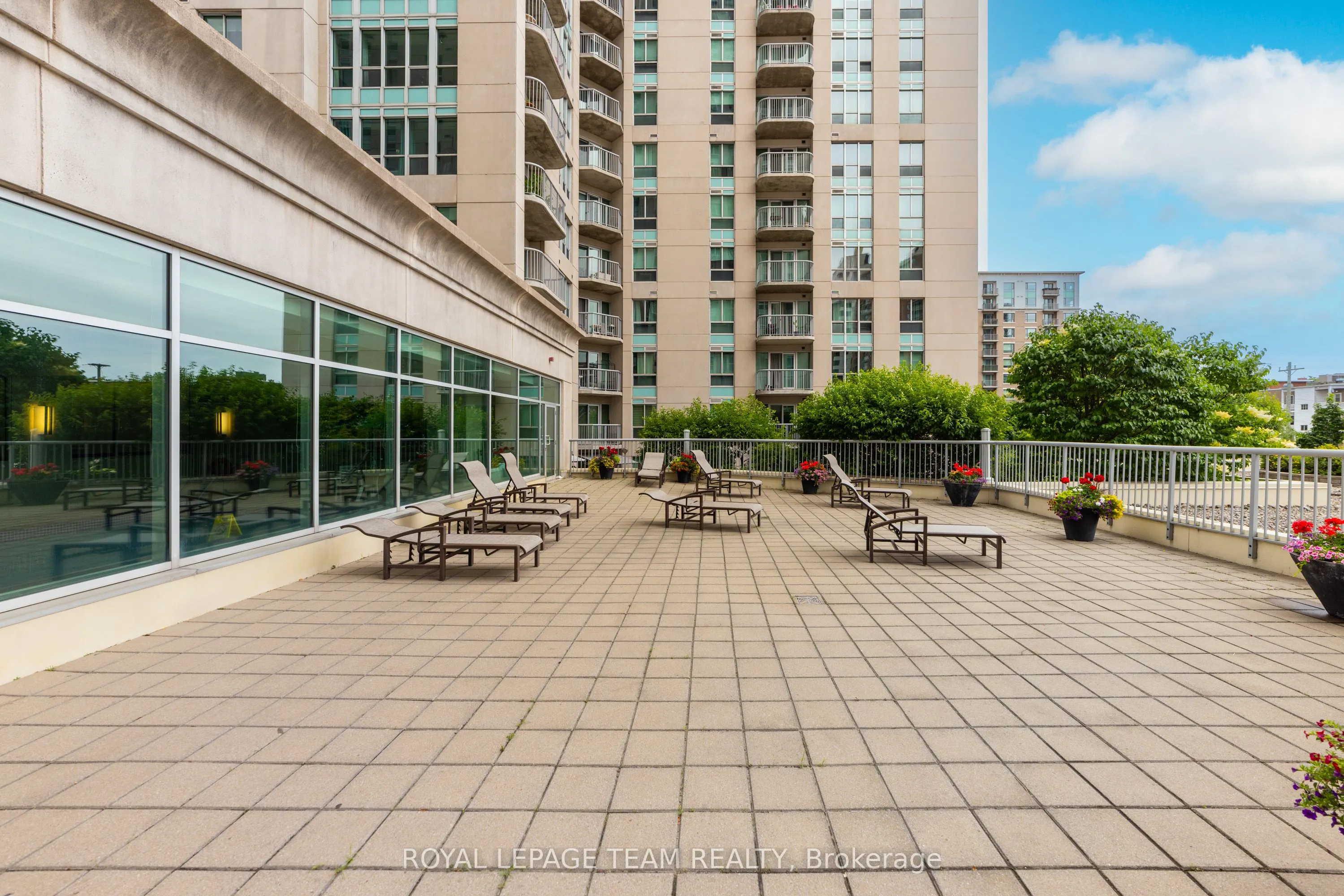 234 Rideau Street, #1404