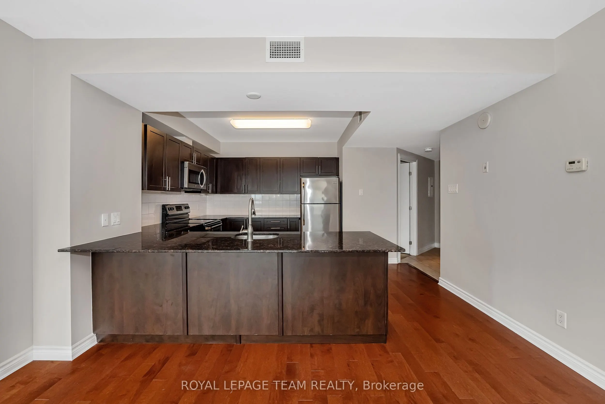 234 Rideau Street, #1404