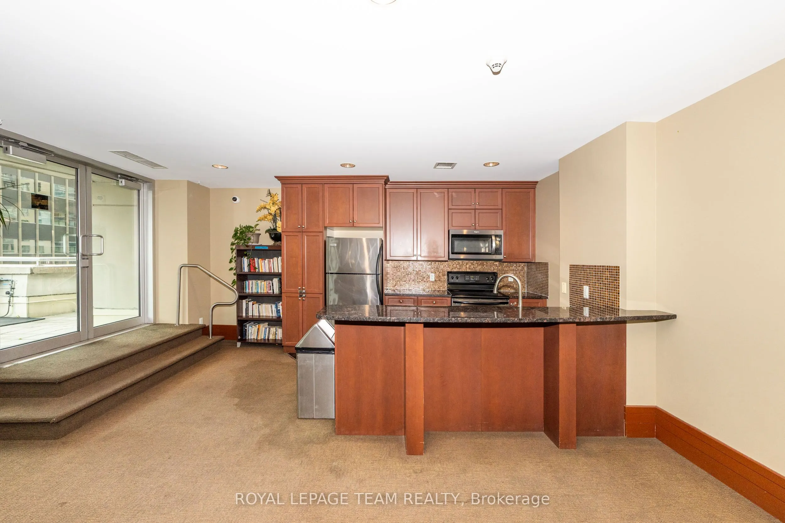 234 Rideau Street, #1404