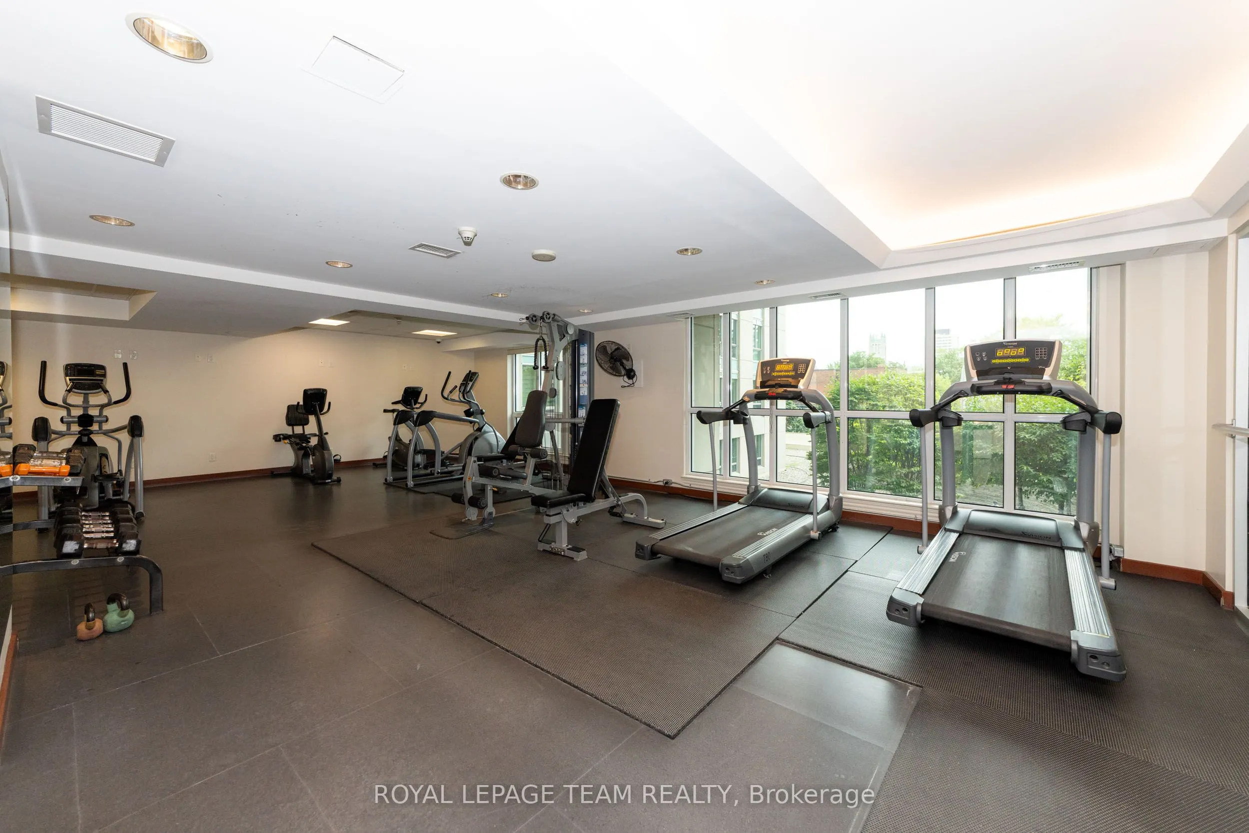234 Rideau Street, #1404