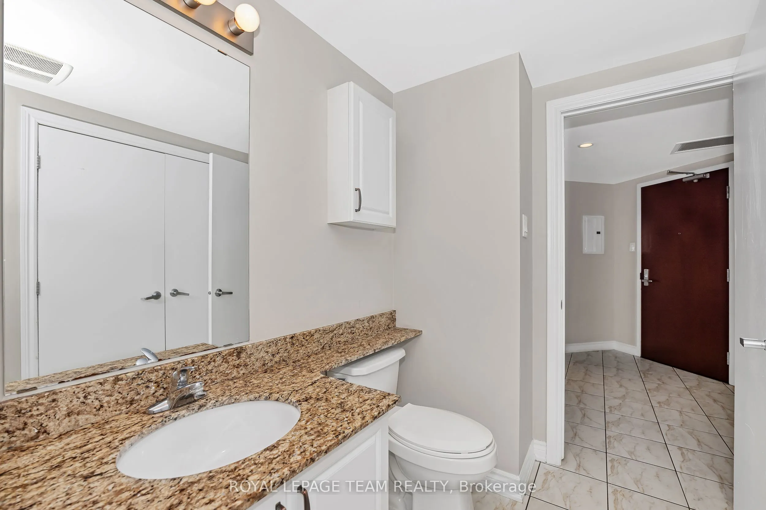 234 Rideau Street, #1404