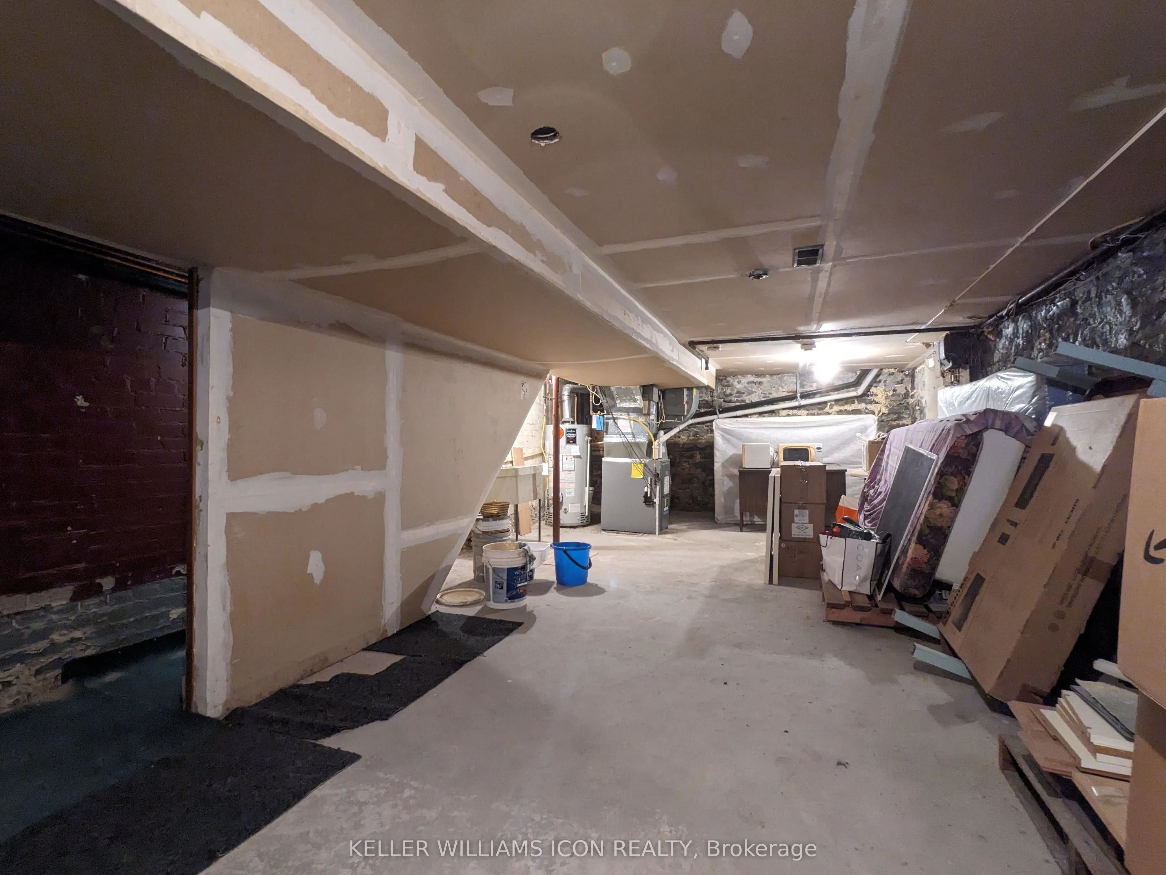 453 Catherine Street, #451 & 453