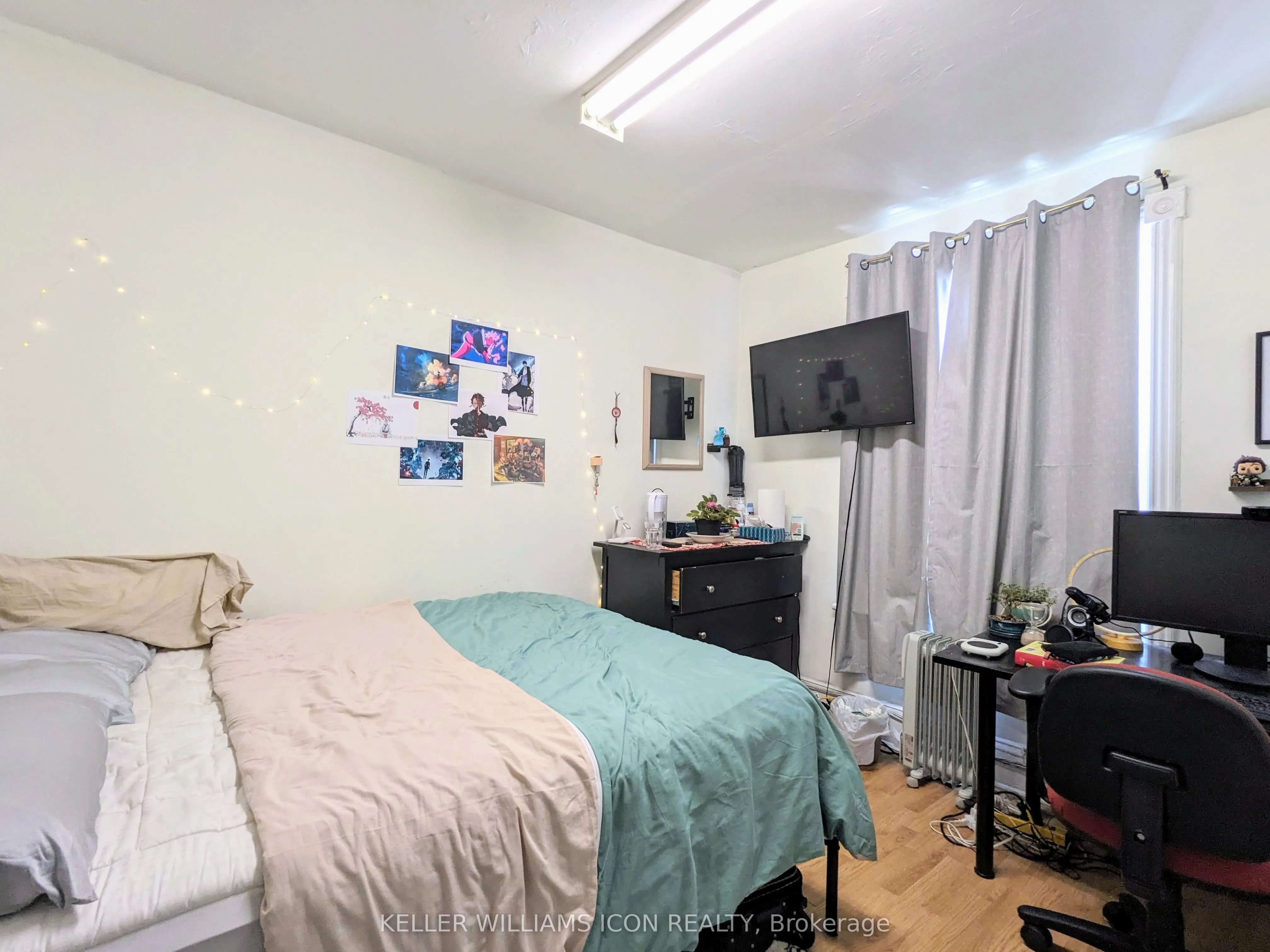 453 Catherine Street, #451 & 453