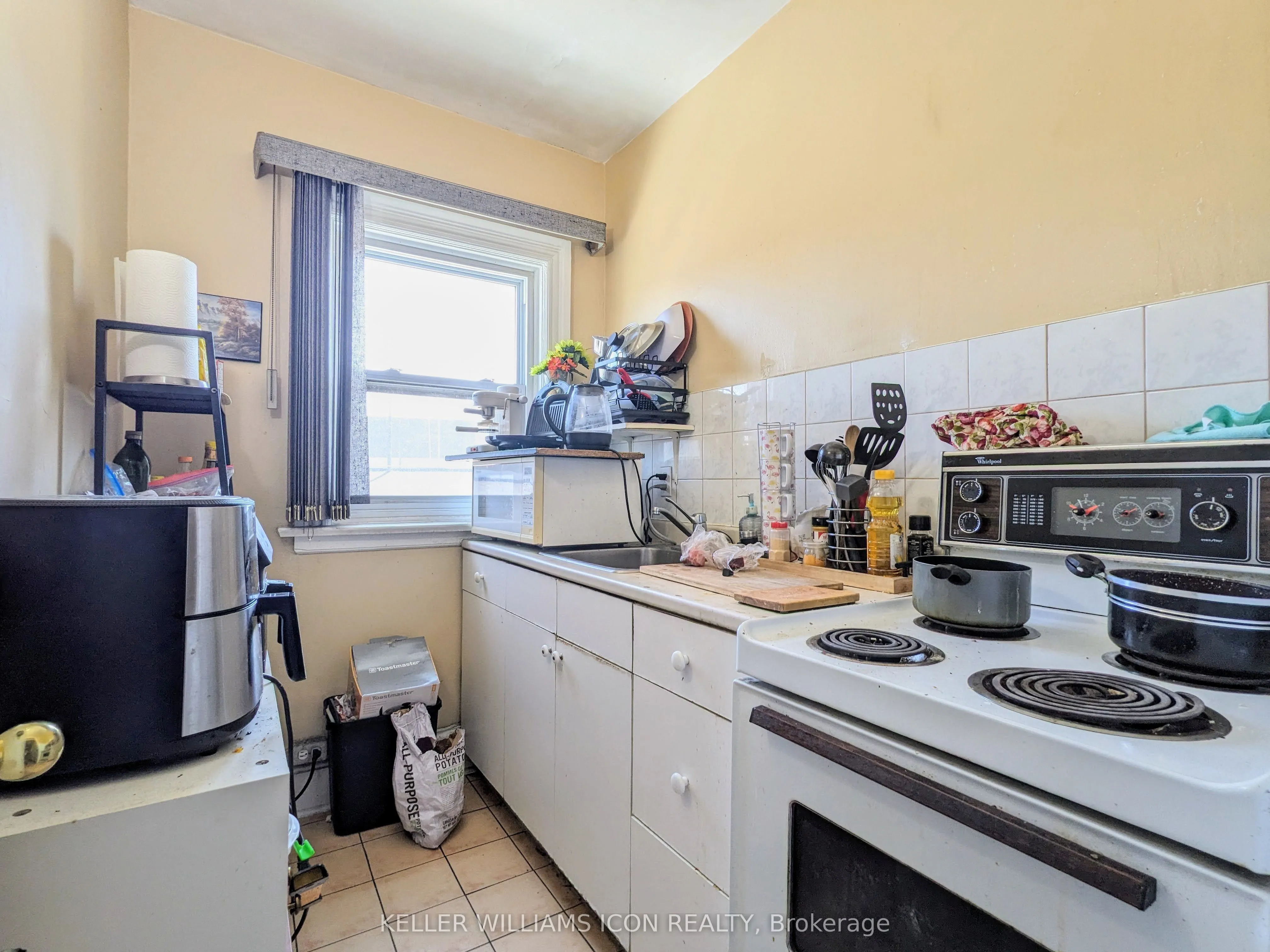 453 Catherine Street, #451 & 453