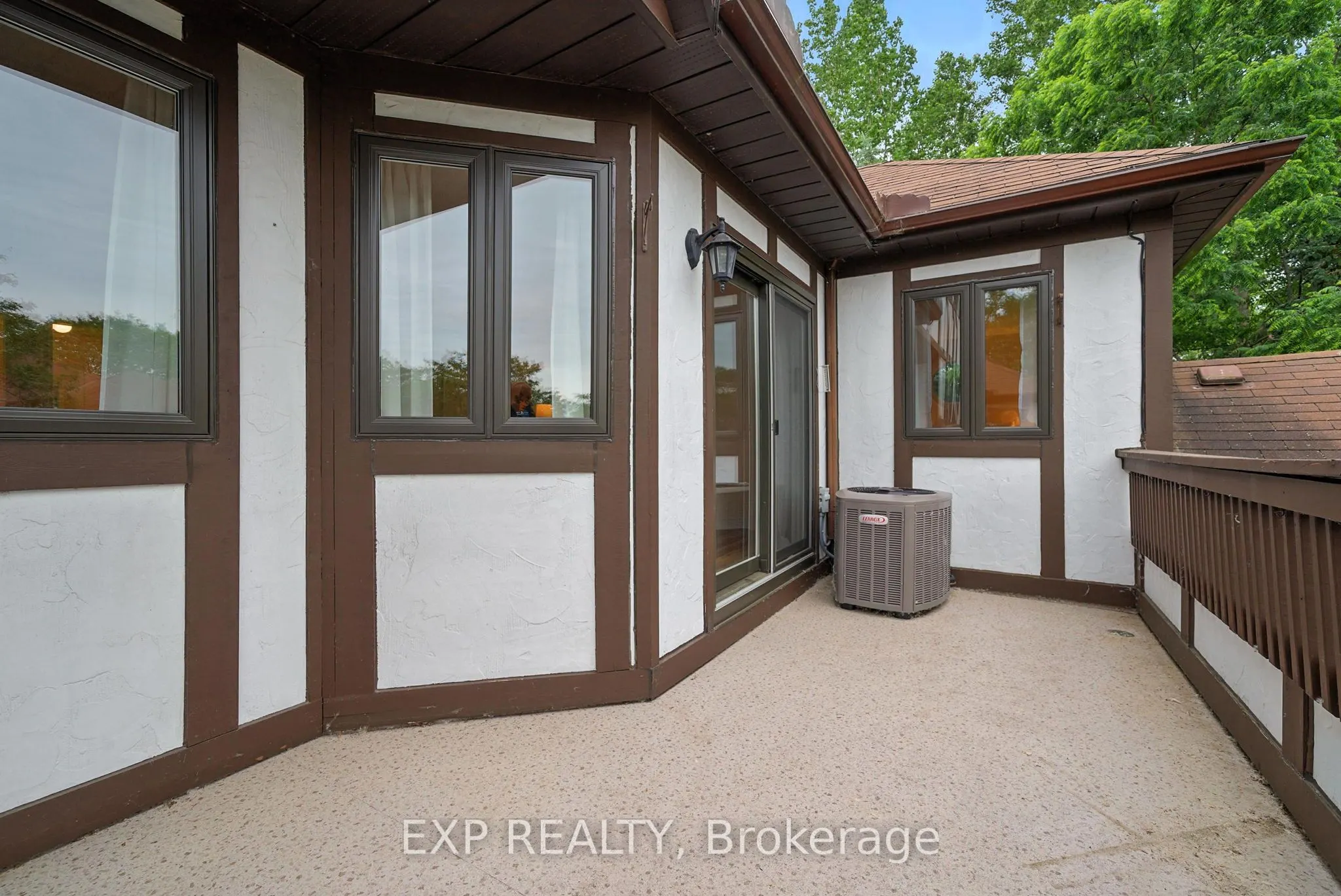 245 Elgin Street W, #511