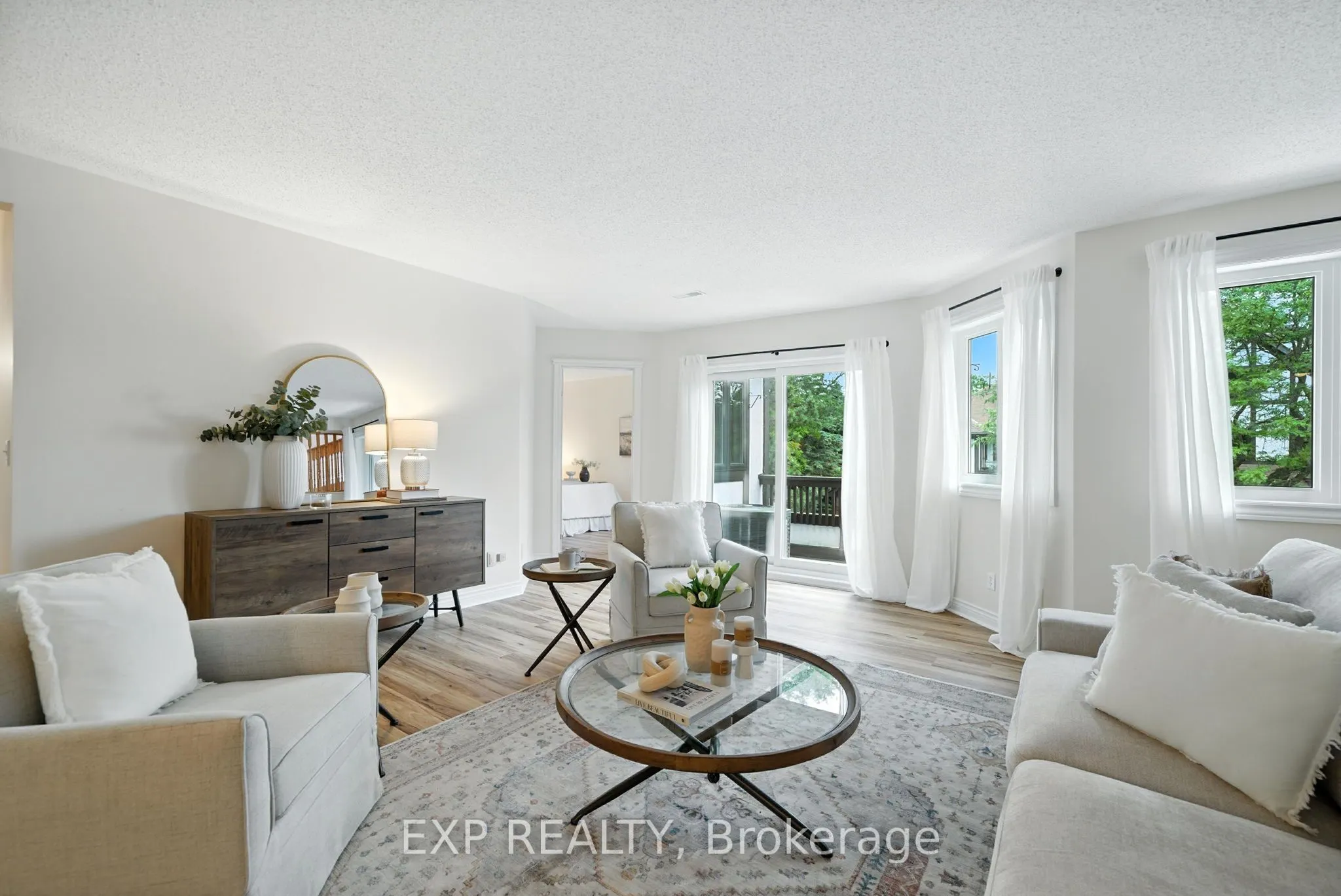 245 Elgin Street W, #511