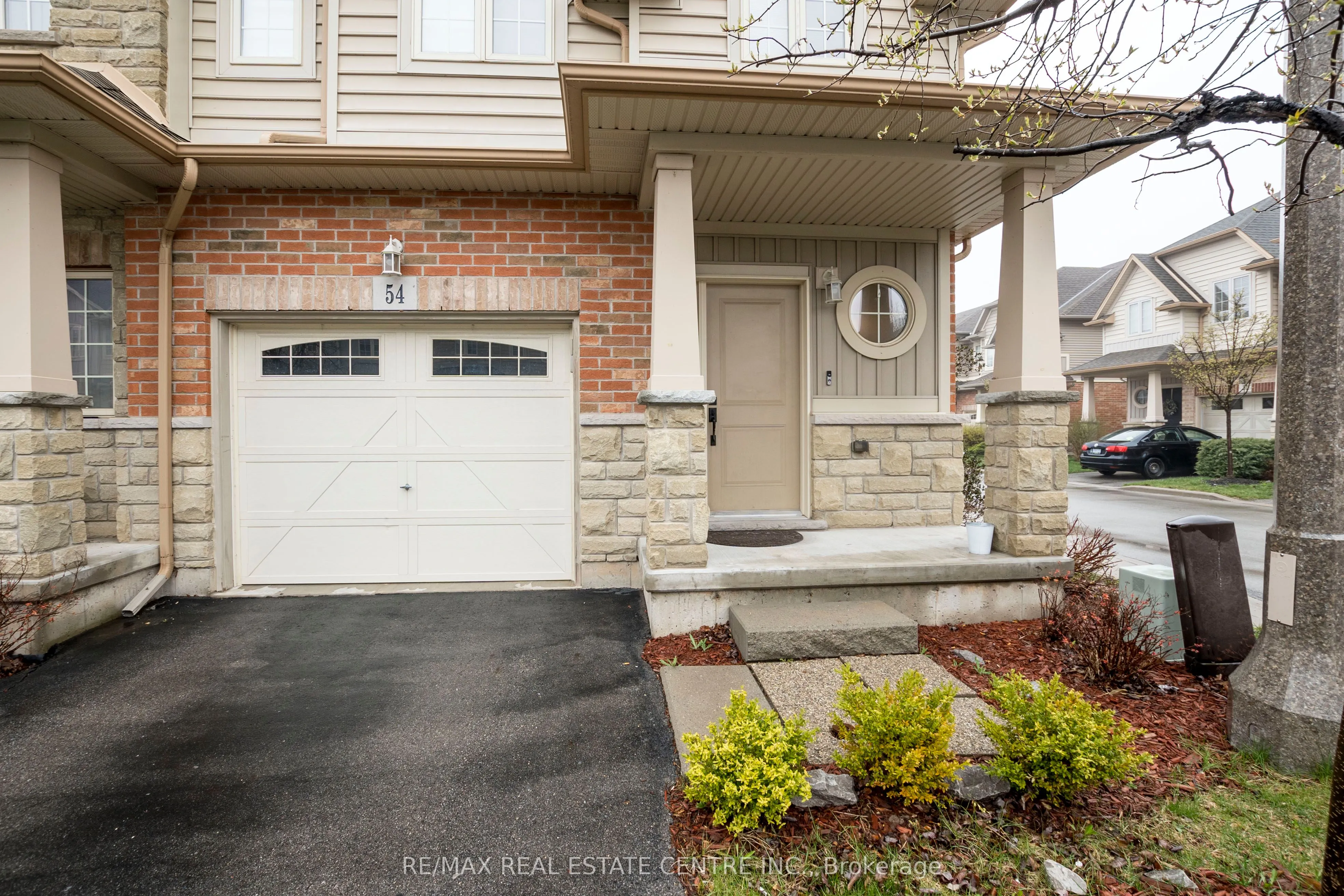 8 Lakelawn Road, #54
