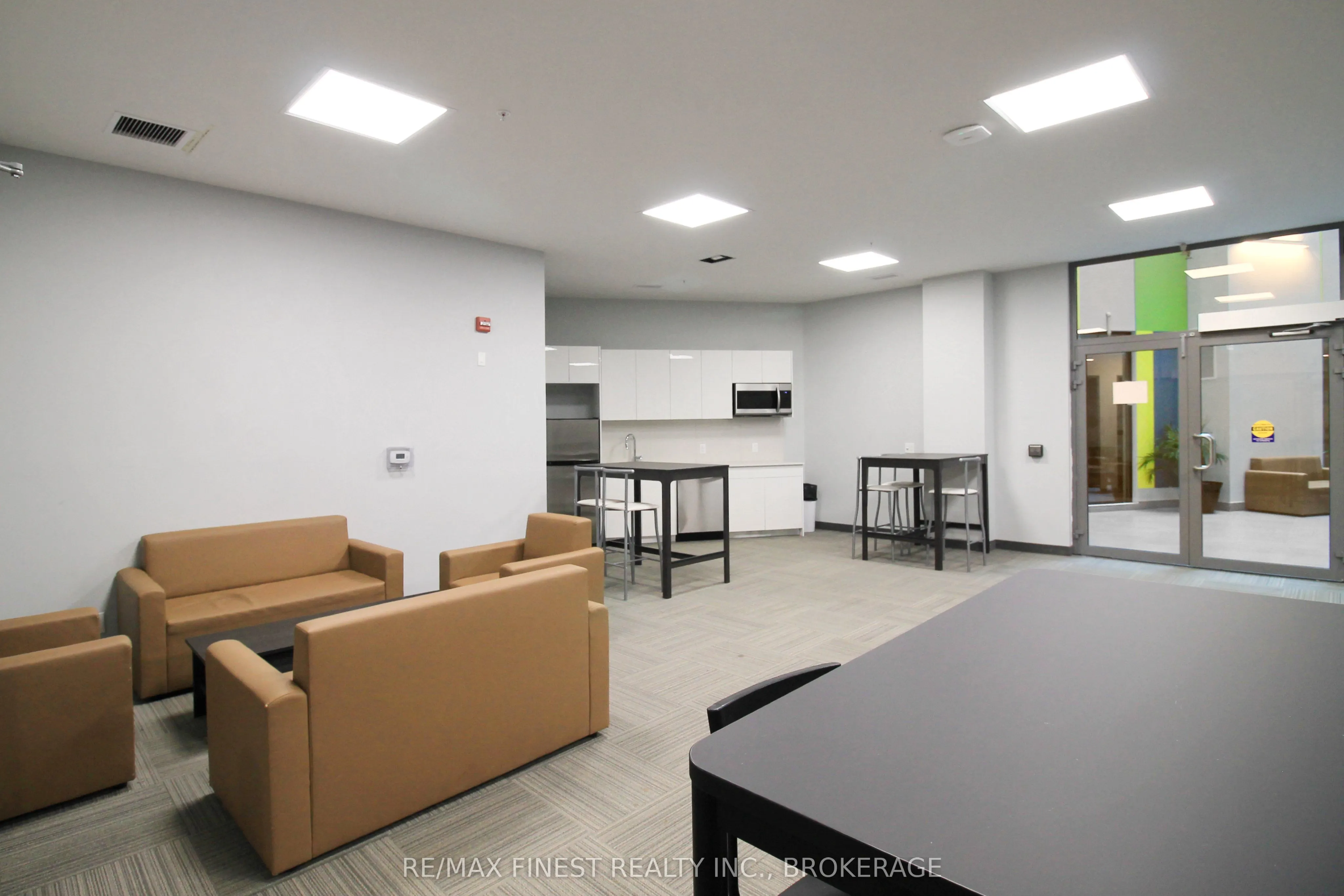 652 Princess Street, #622