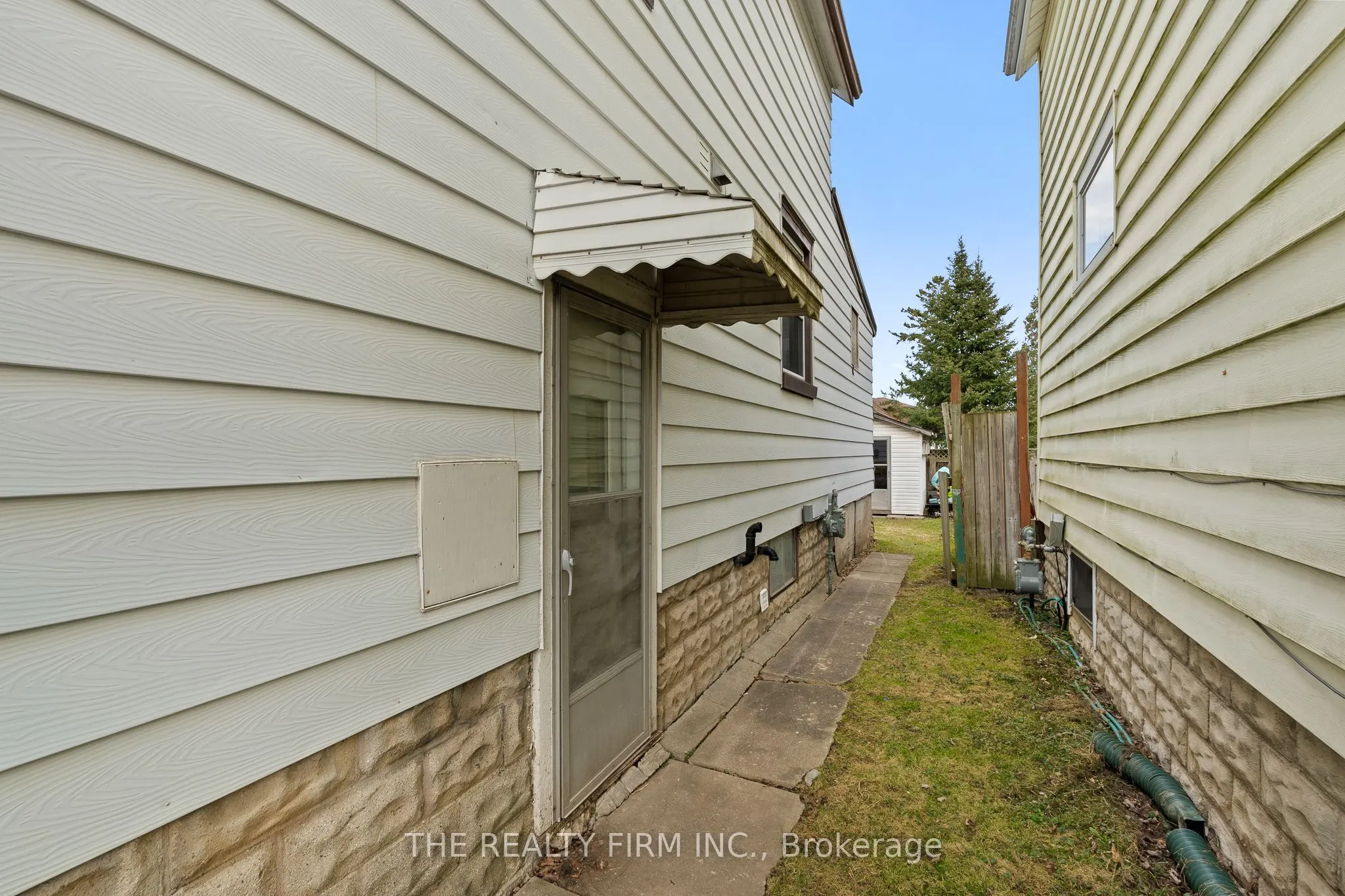 20 Fourth Avenue