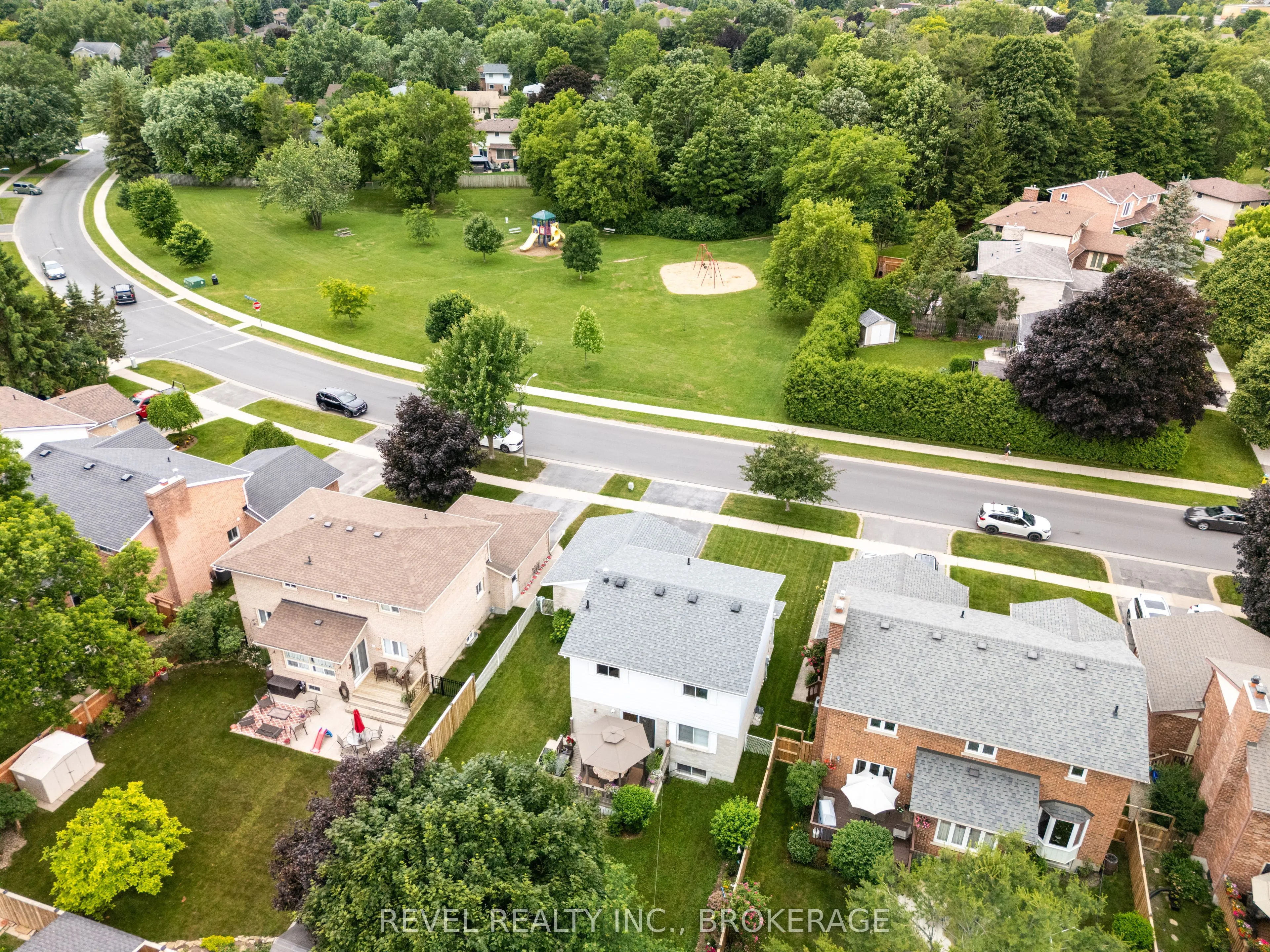 842 Lancaster Drive