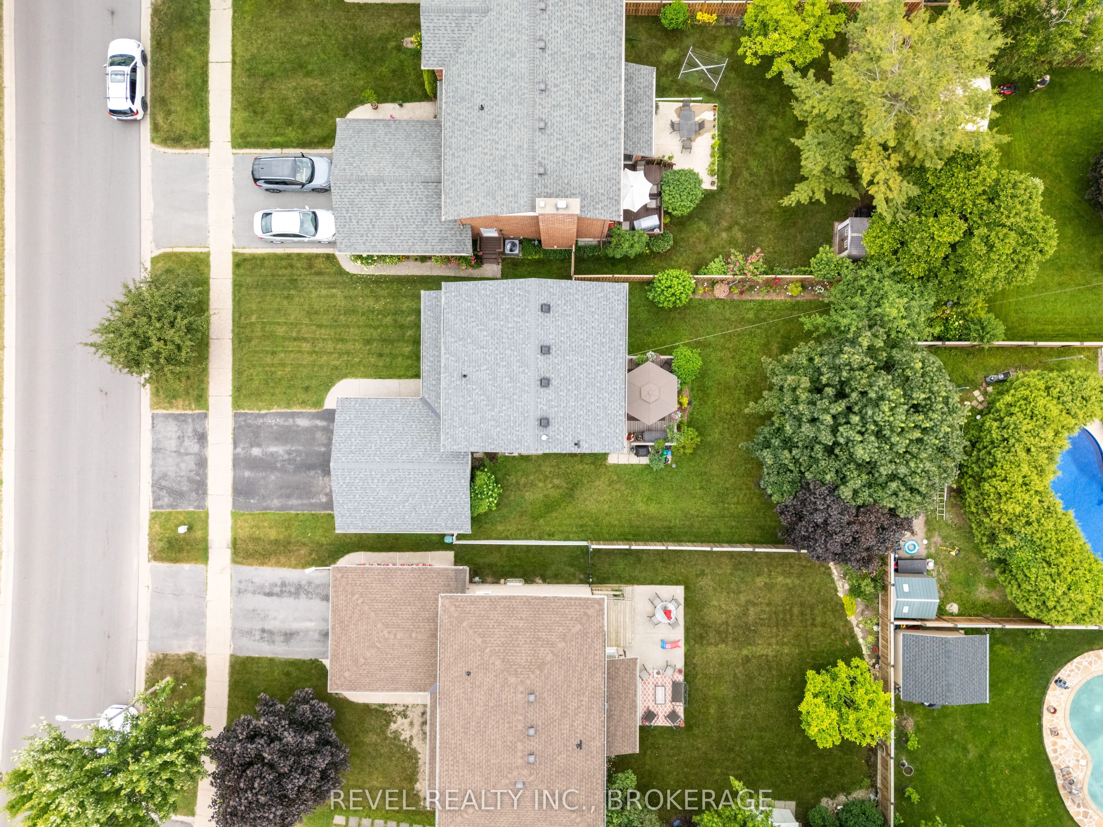 842 Lancaster Drive