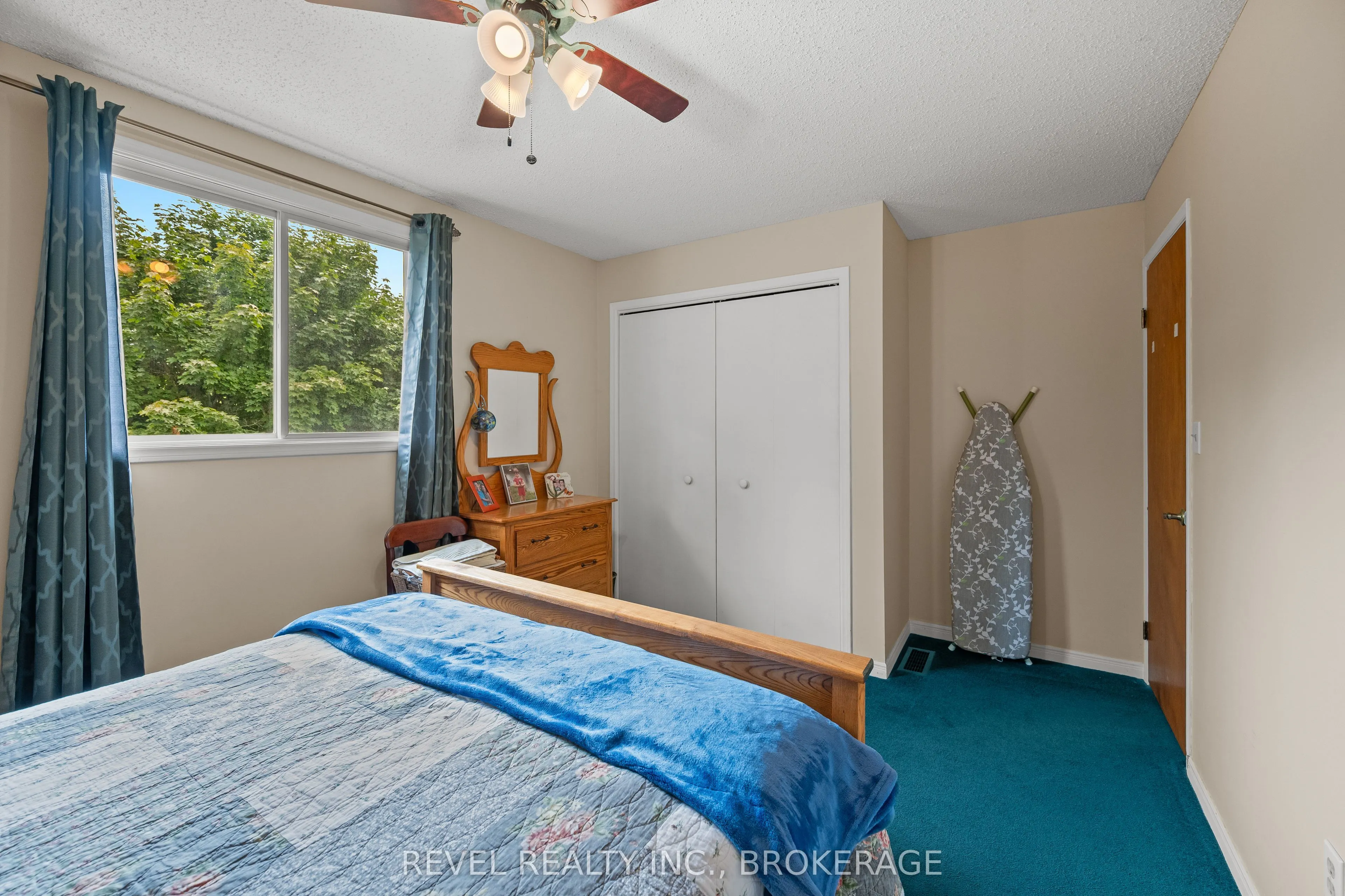 842 Lancaster Drive