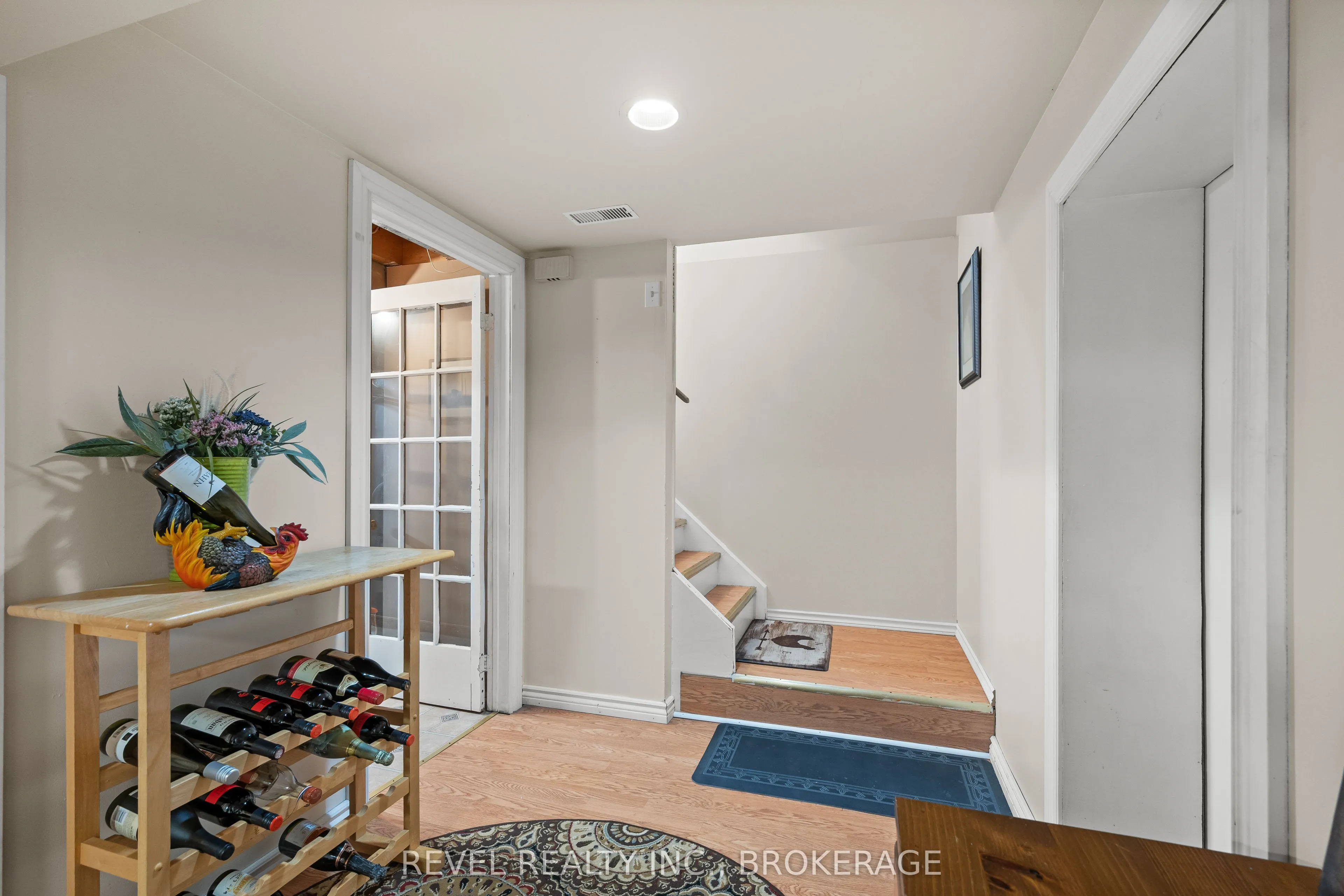842 Lancaster Drive