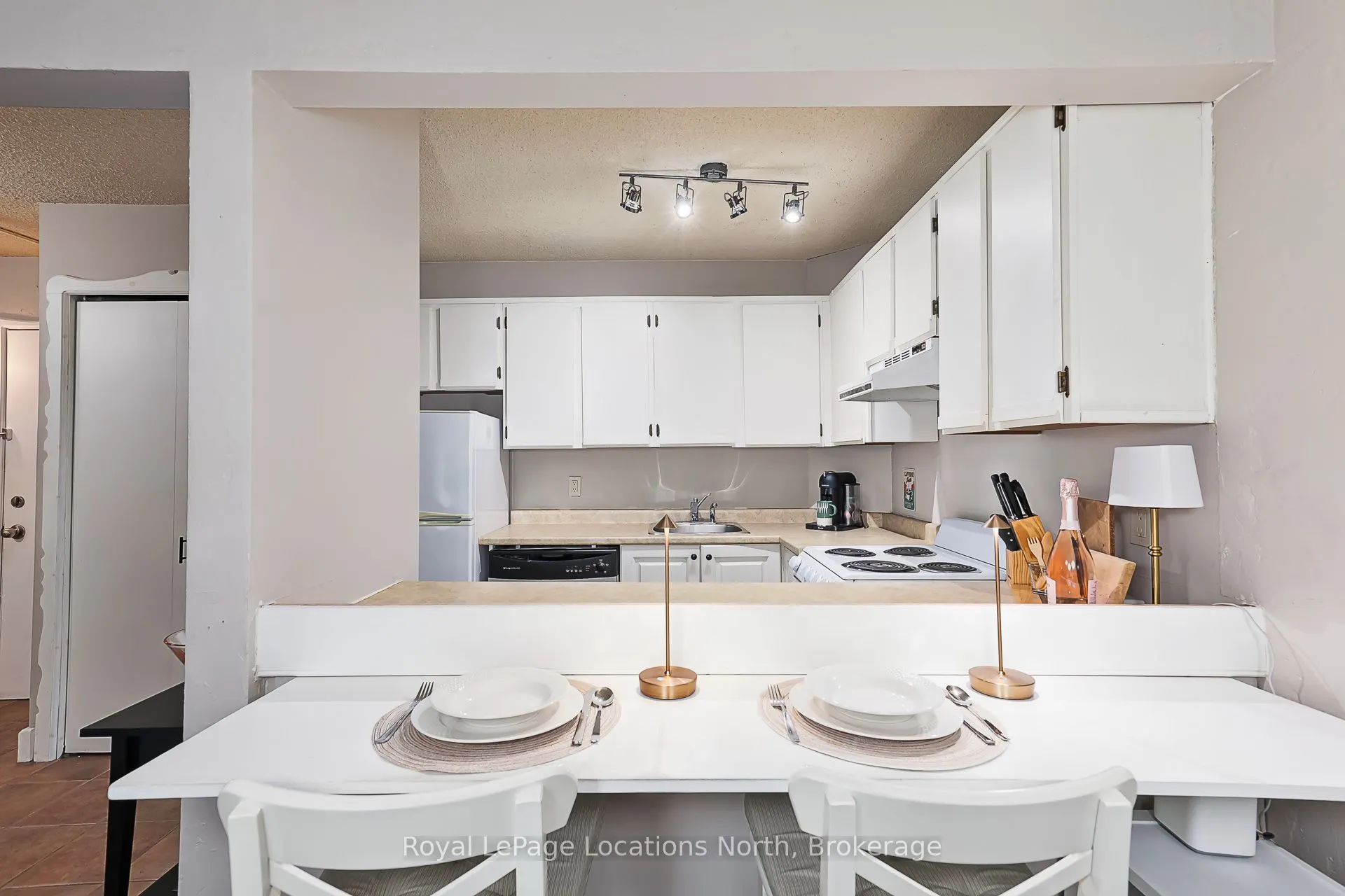 209472 26 Highway, #Unit 18