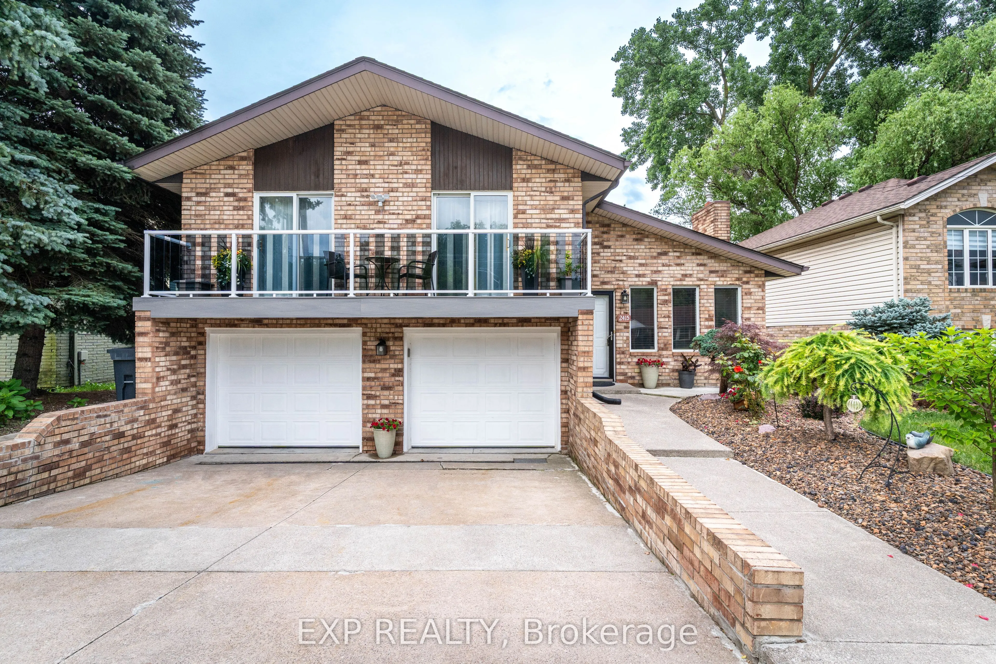 2415 Cabana Road W