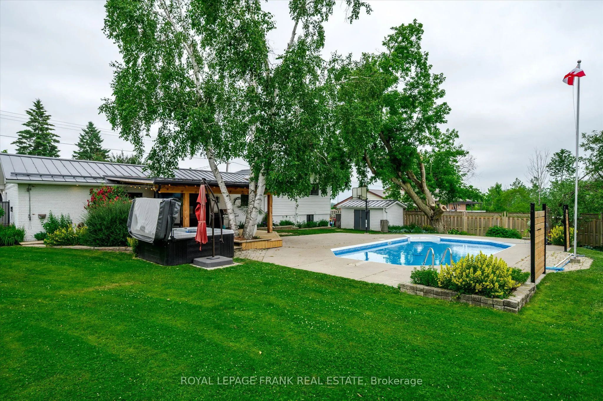 1954 Cathcart Crescent