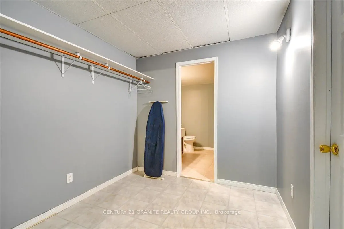 39 Golfview Drive