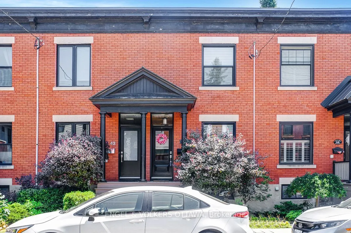 44 Newton Street